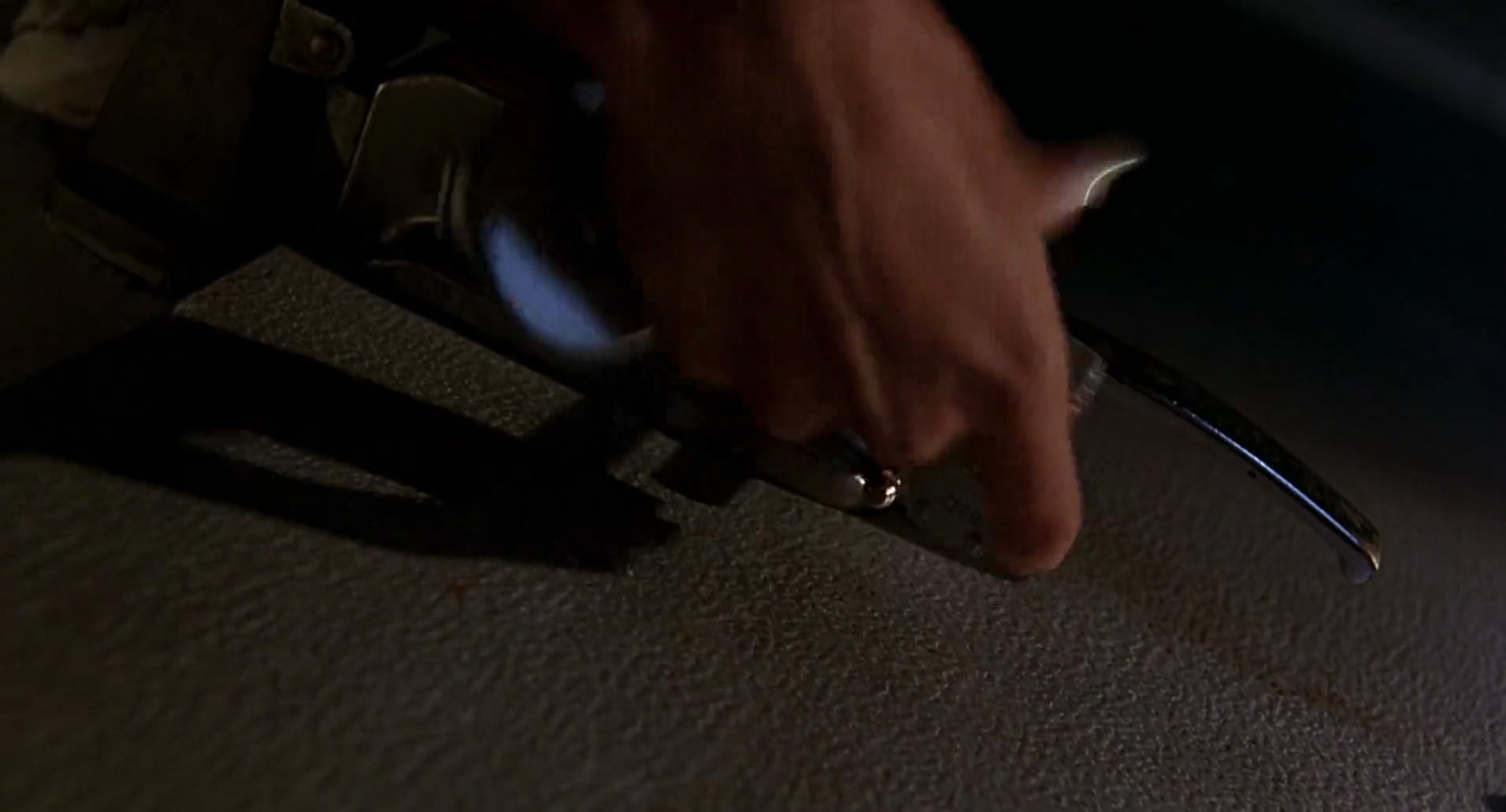 Barb Wire (1996) screencap 570