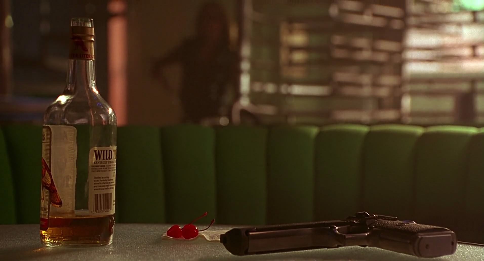 Barb Wire (1996) screencap 5766