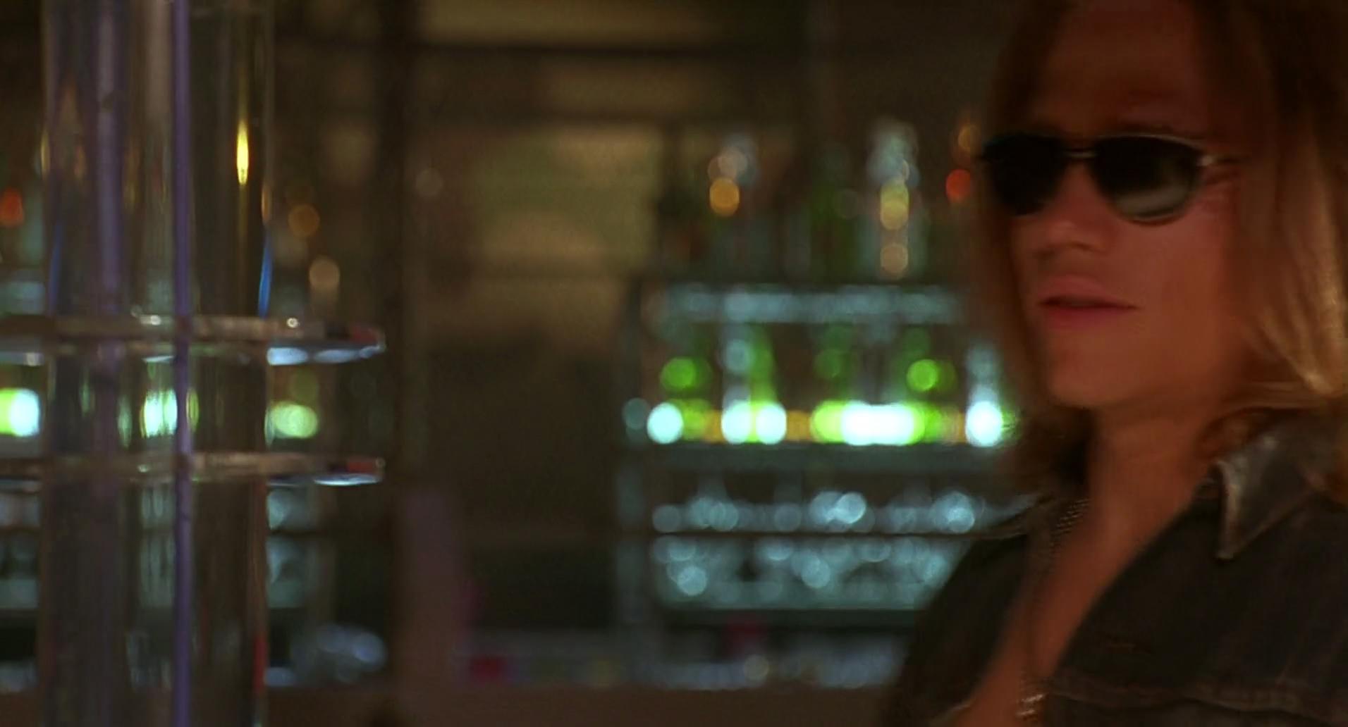 Barb Wire (1996) HD screenshot 5783