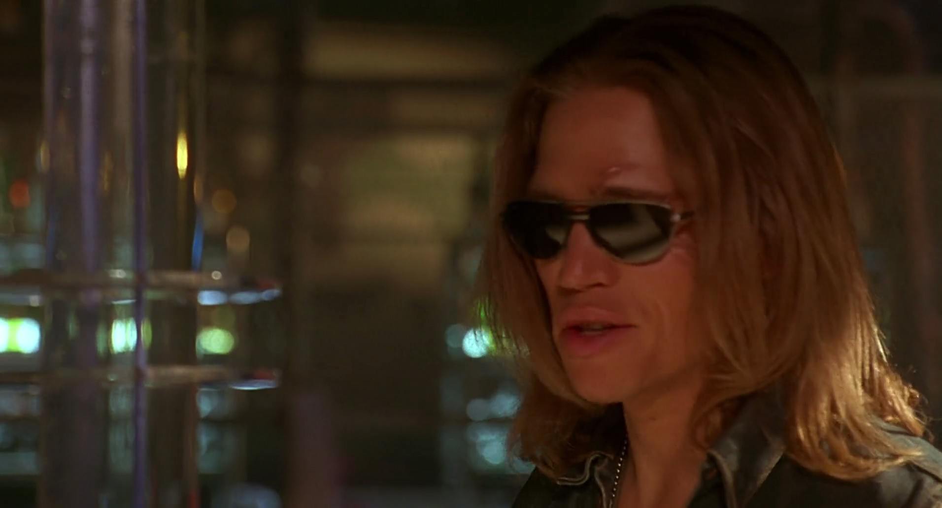 Barb Wire (1996) HD screenshot 5786
