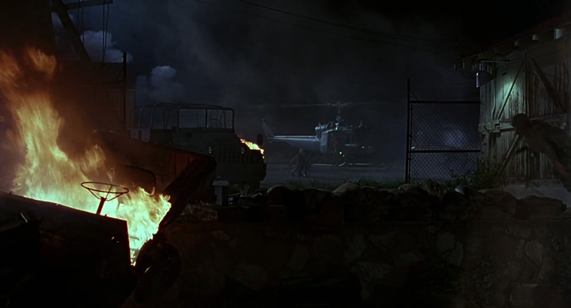Barb Wire (1996) screencap 5850