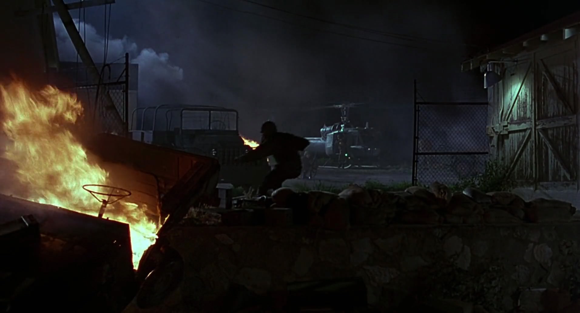Barb Wire (1996) screencap 5853