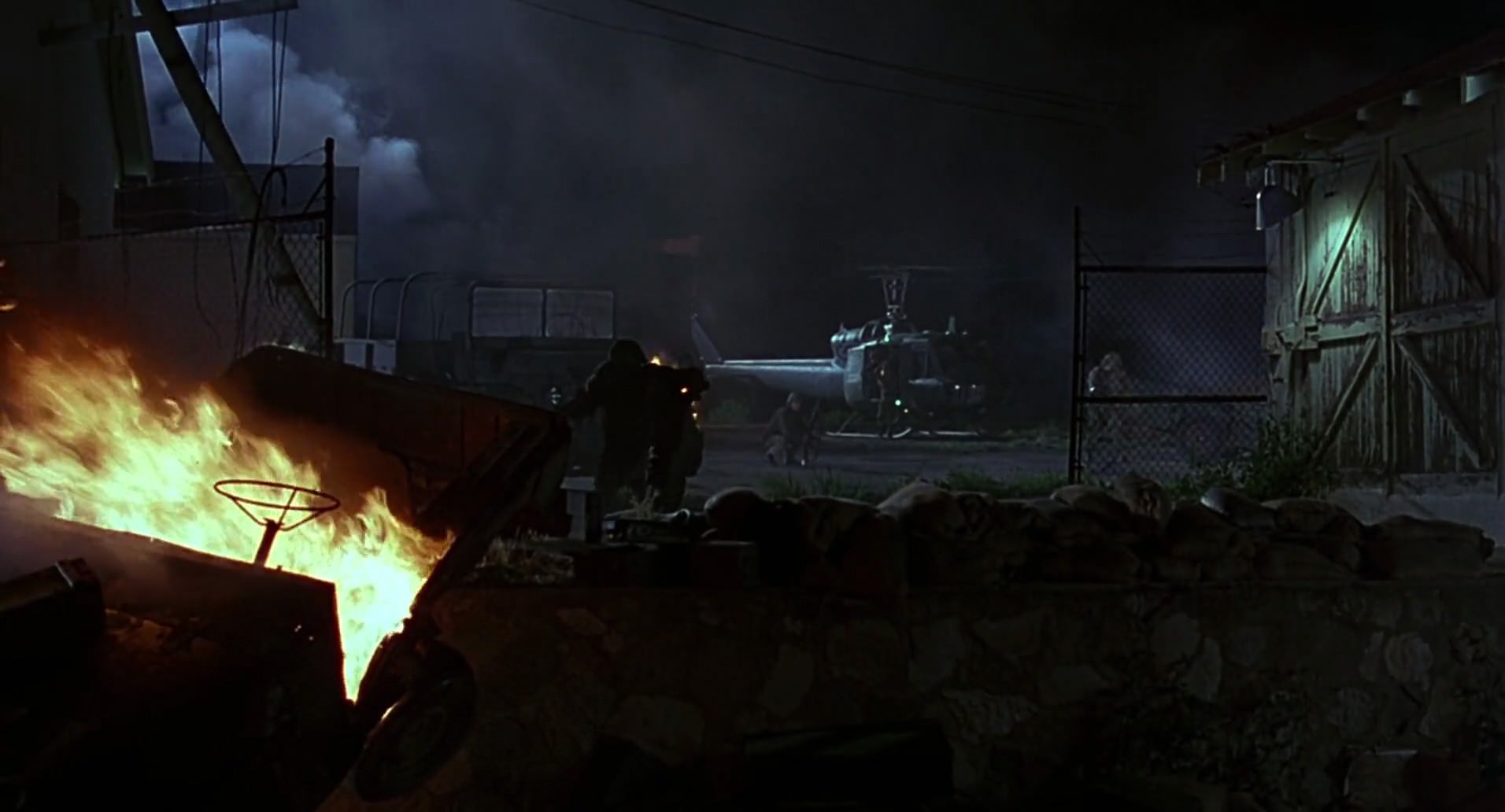 Barb Wire (1996) HD screenshot 5855