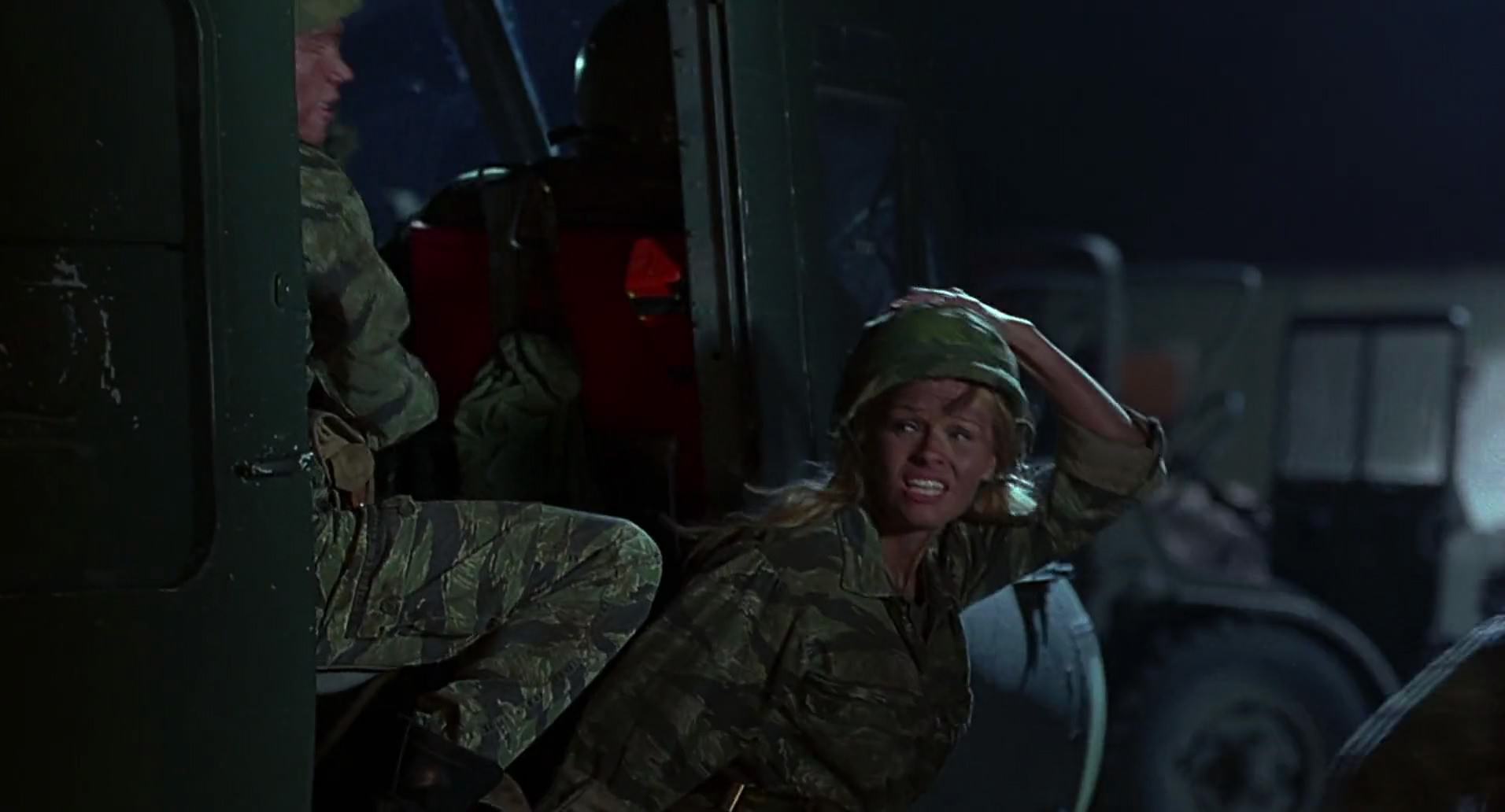 Barb Wire (1996) HD screenshot 5864