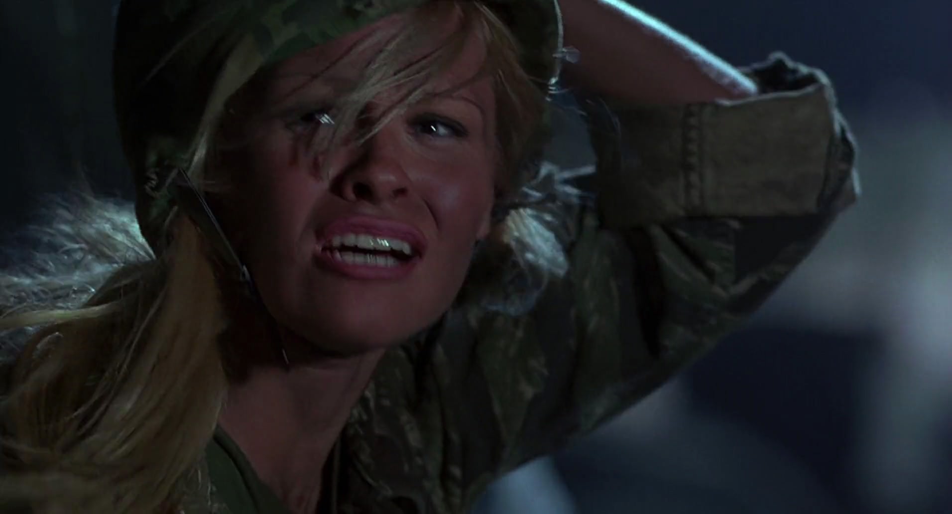 Barb Wire (1996) HD screenshot 5882