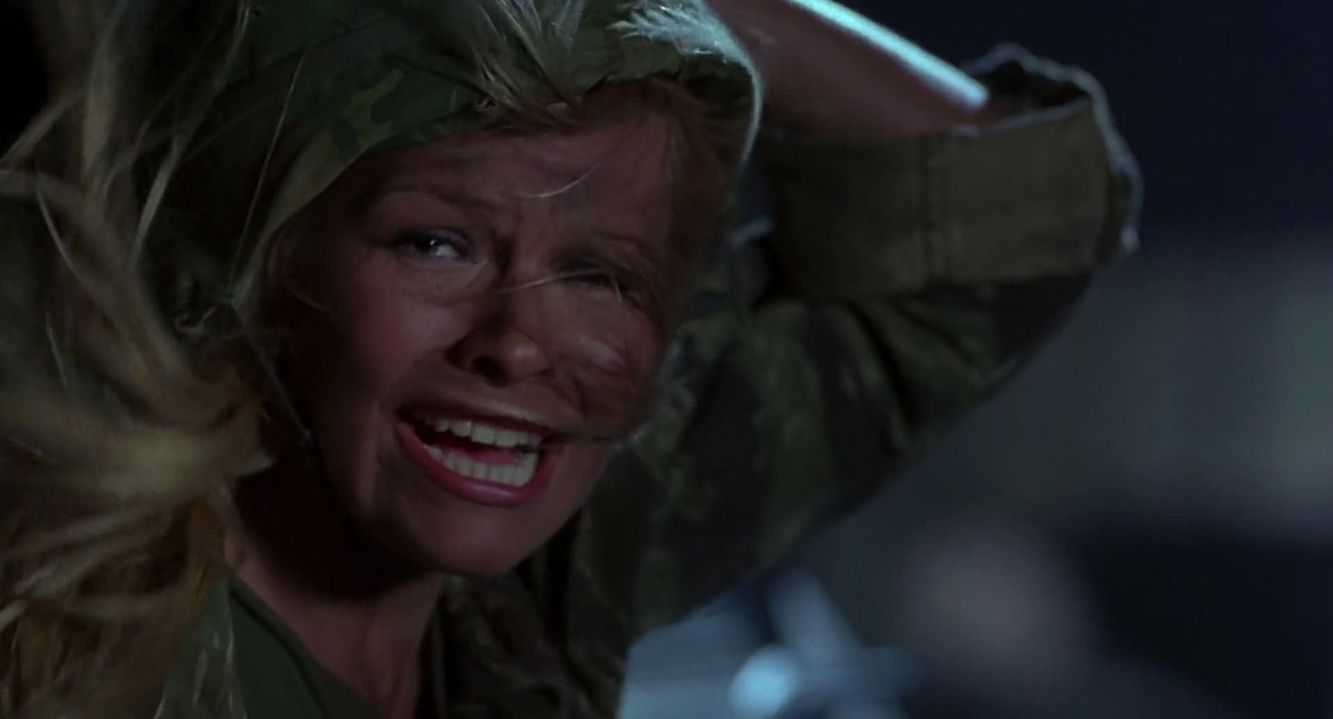 Barb Wire (1996) screencap 5889