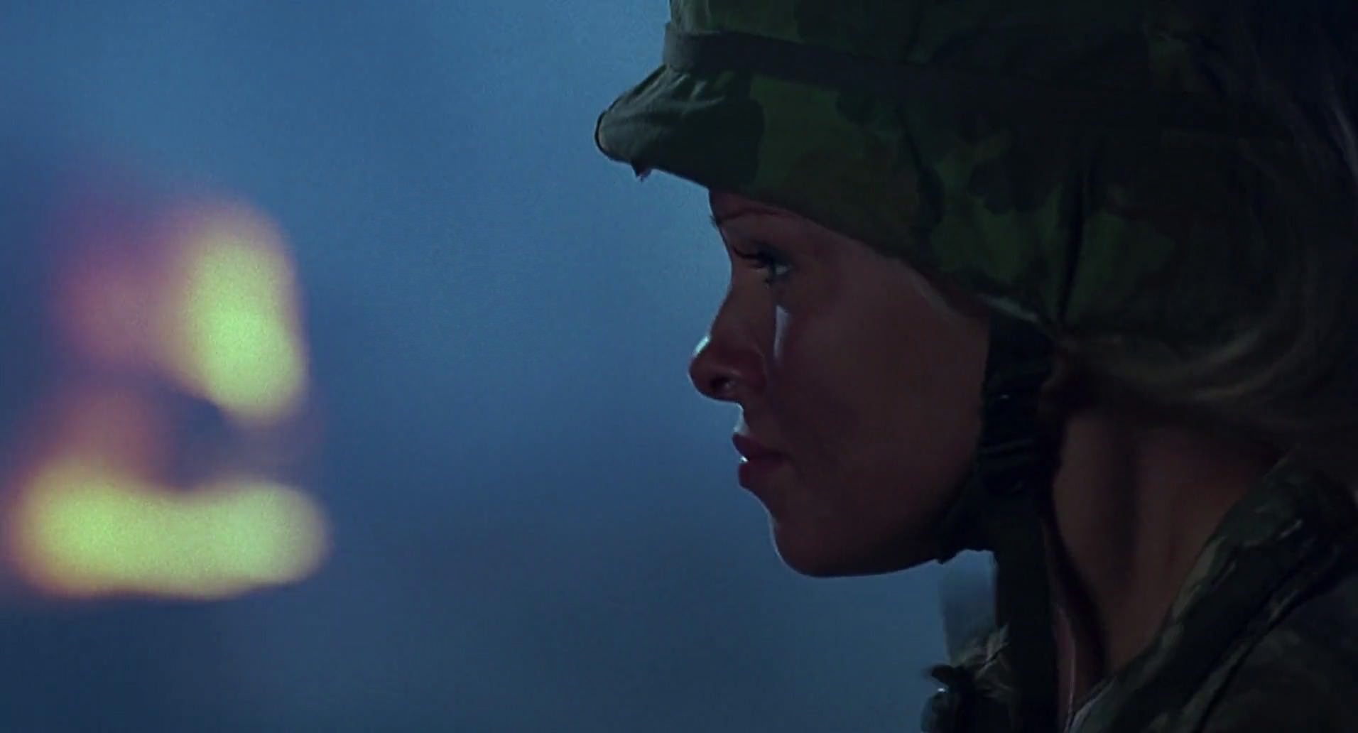 Barb Wire (1996) HD screenshot 5912