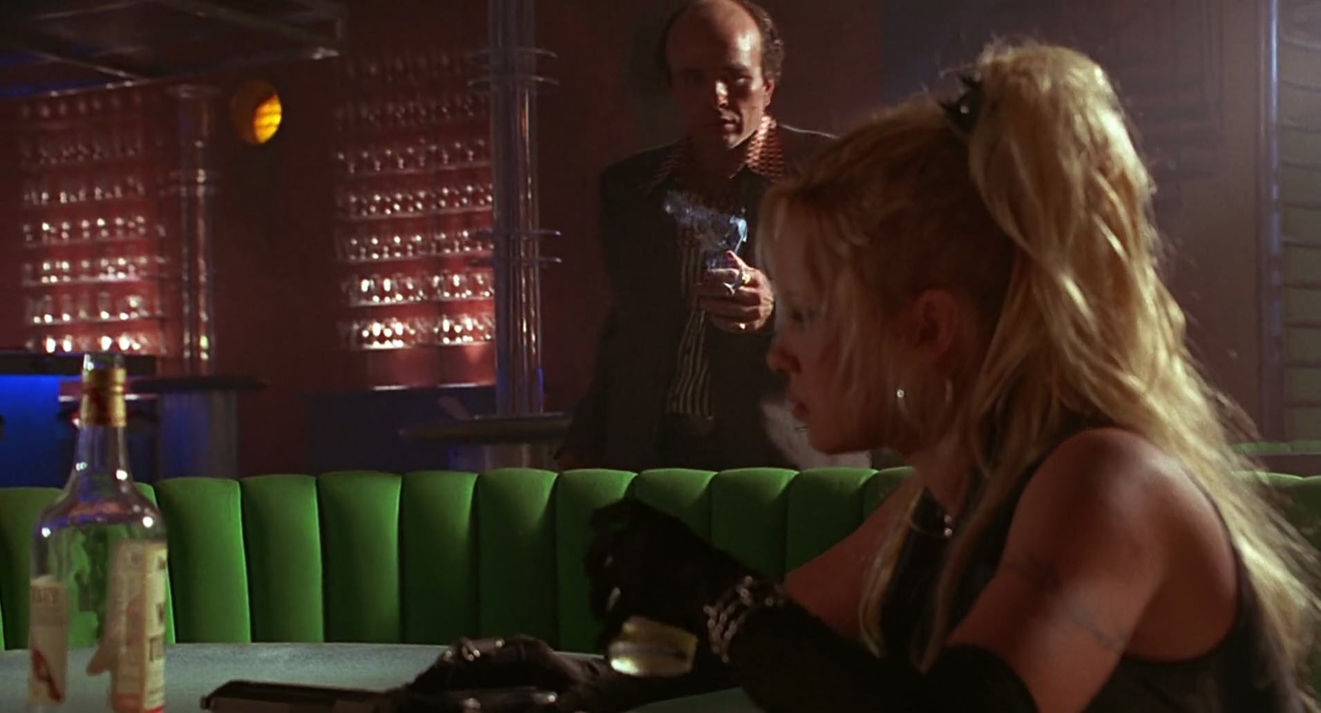 Barb Wire (1996) HD screenshot 5948