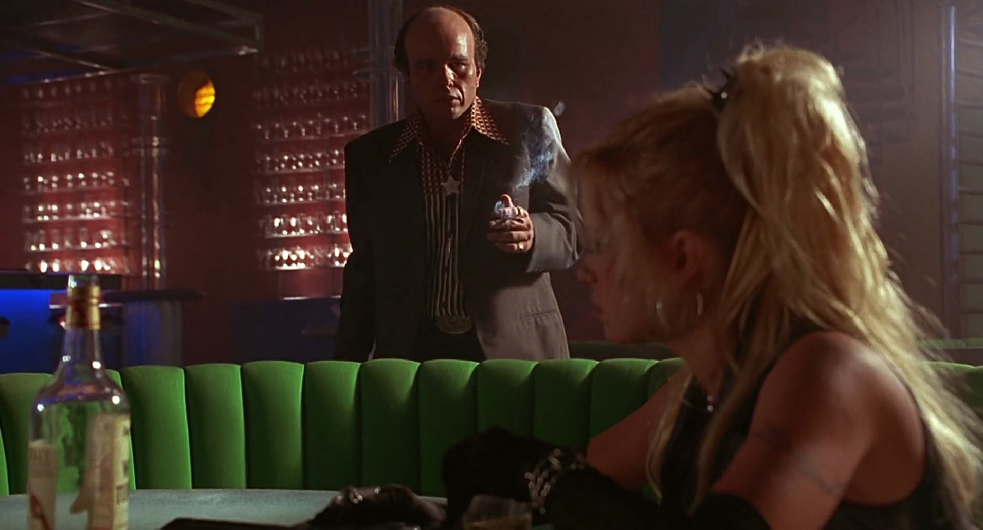 Barb Wire (1996) screencap 5949
