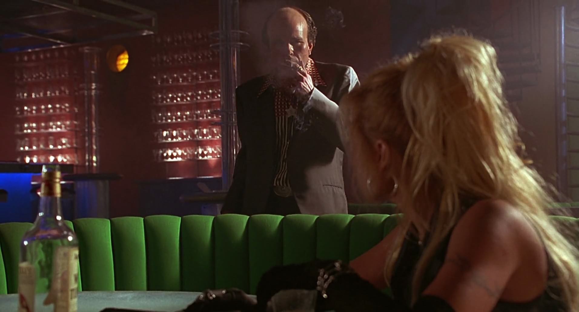 Barb Wire (1996) HD screenshot 5951