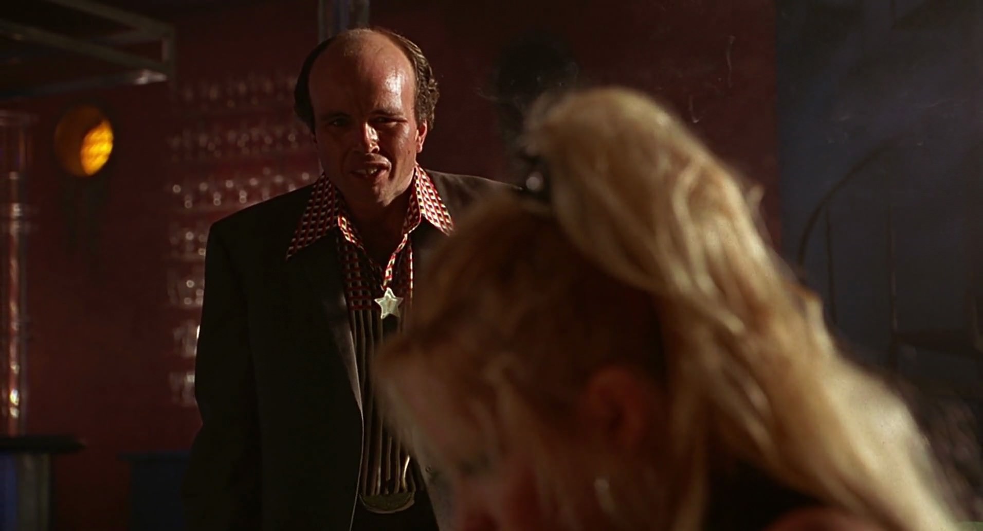 Barb Wire (1996) HD screenshot 5981