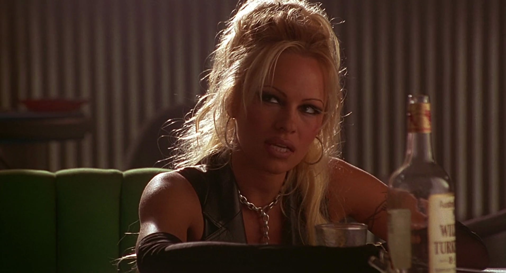 Barb Wire (1996) HD screenshot 5996