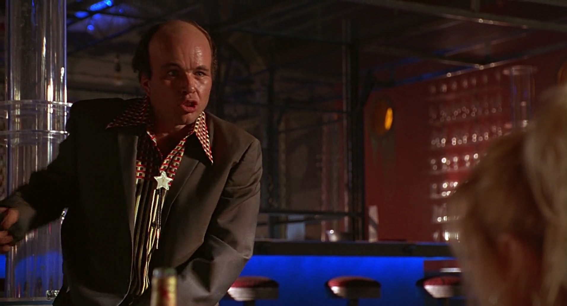 Barb Wire (1996) screencap 6018
