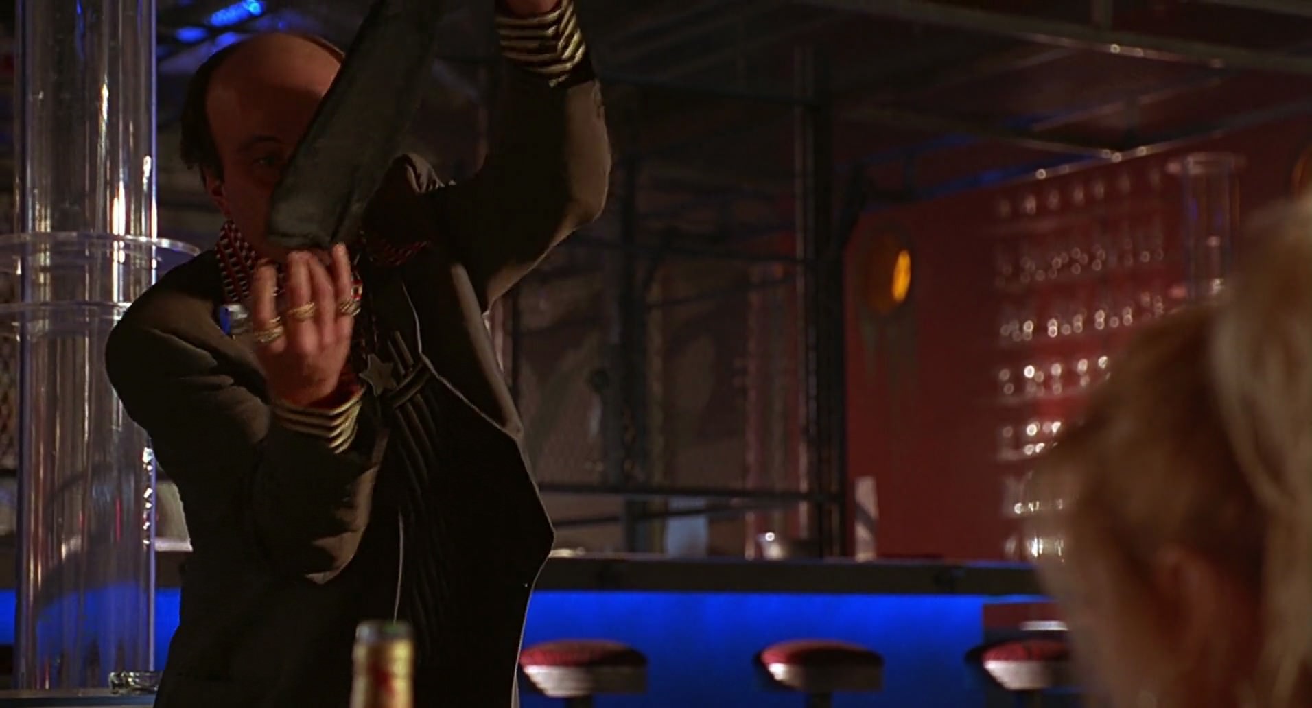 Barb Wire (1996) screencap 6021