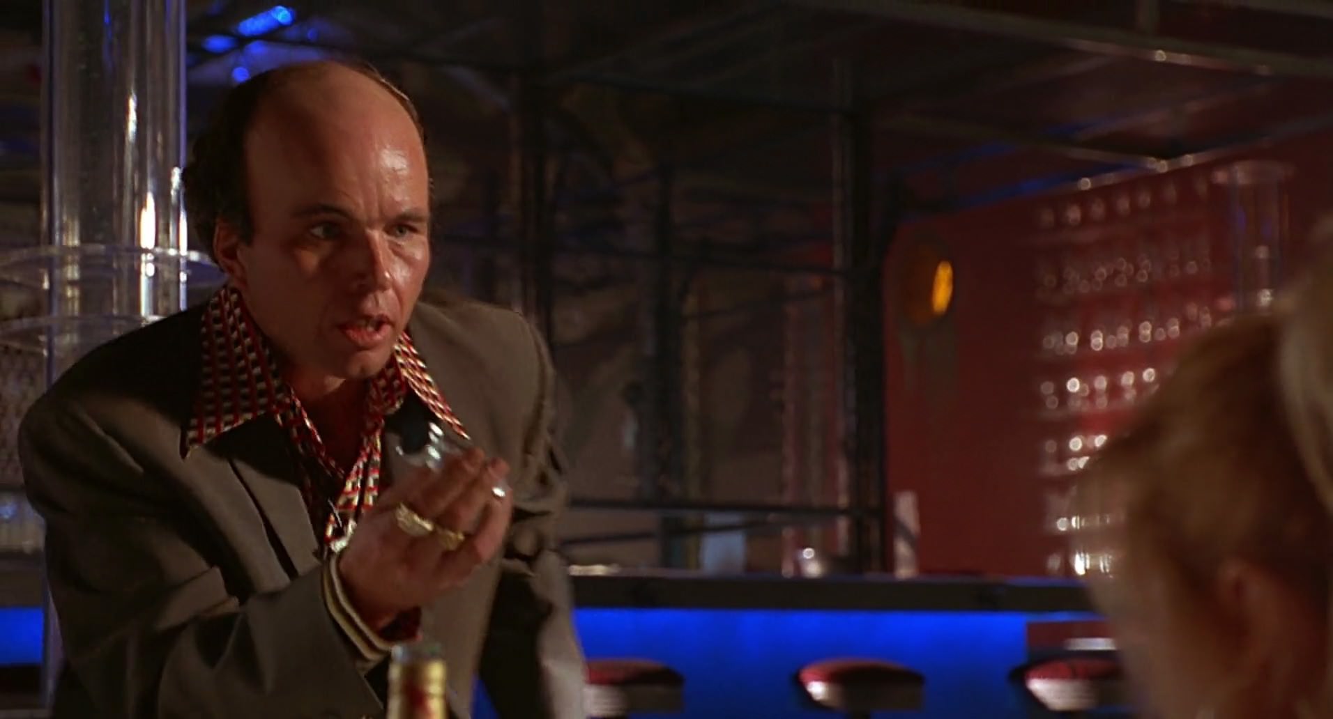 Barb Wire (1996) HD screenshot 6023