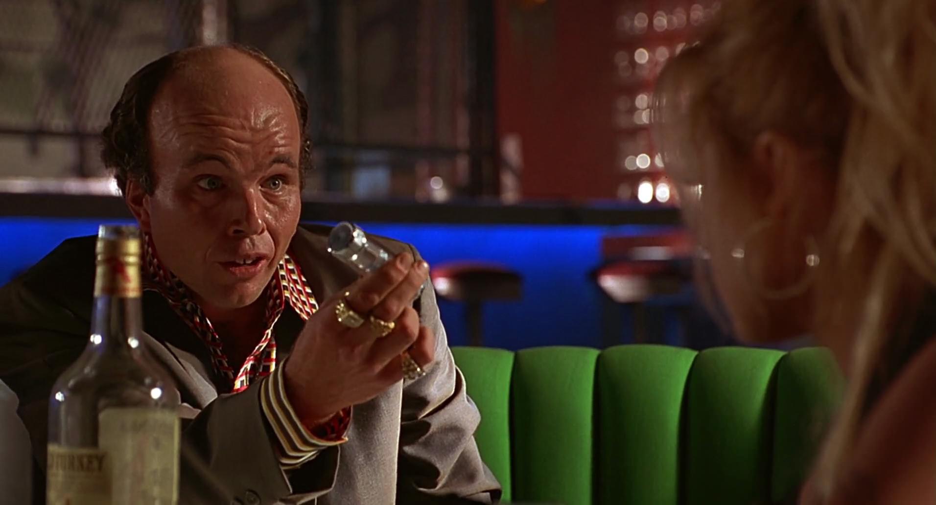 Barb Wire (1996) screencap 6042