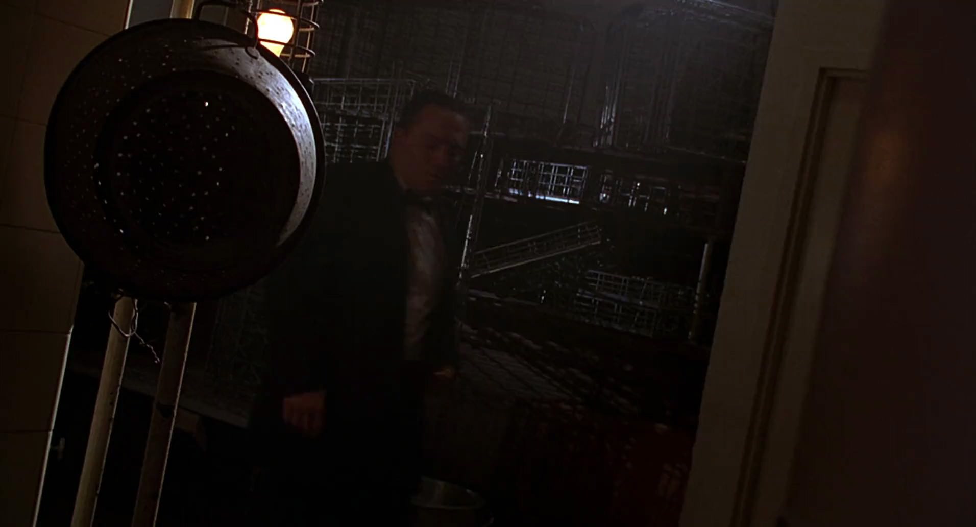 Barb Wire (1996) HD screenshot 608