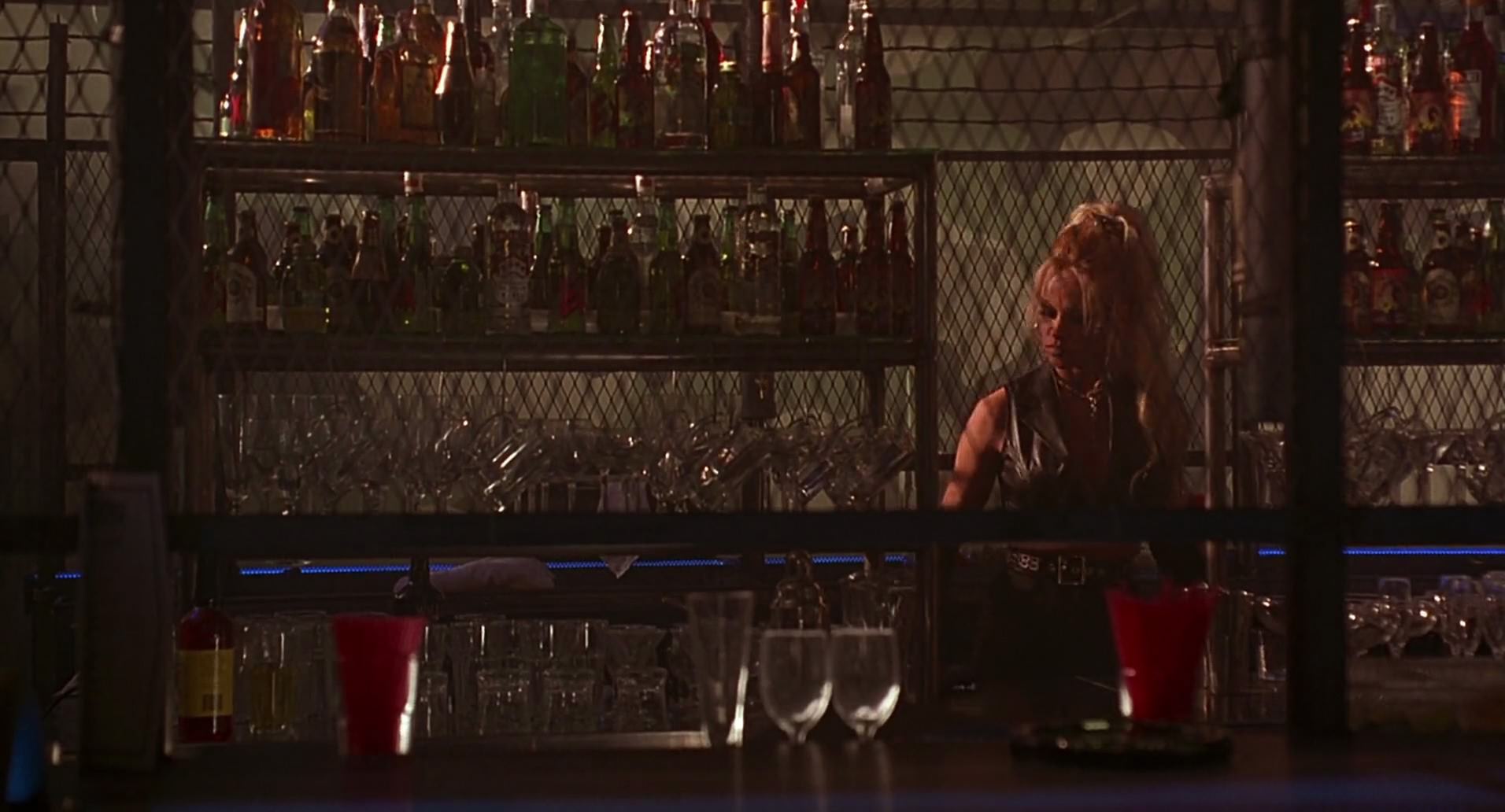 Barb Wire (1996) screencap 6135