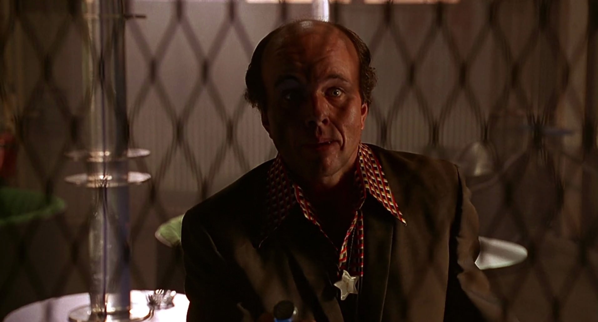 Barb Wire (1996) screencap 6171