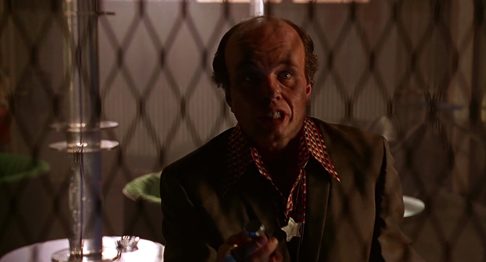 Barb Wire (1996) screencap 6174