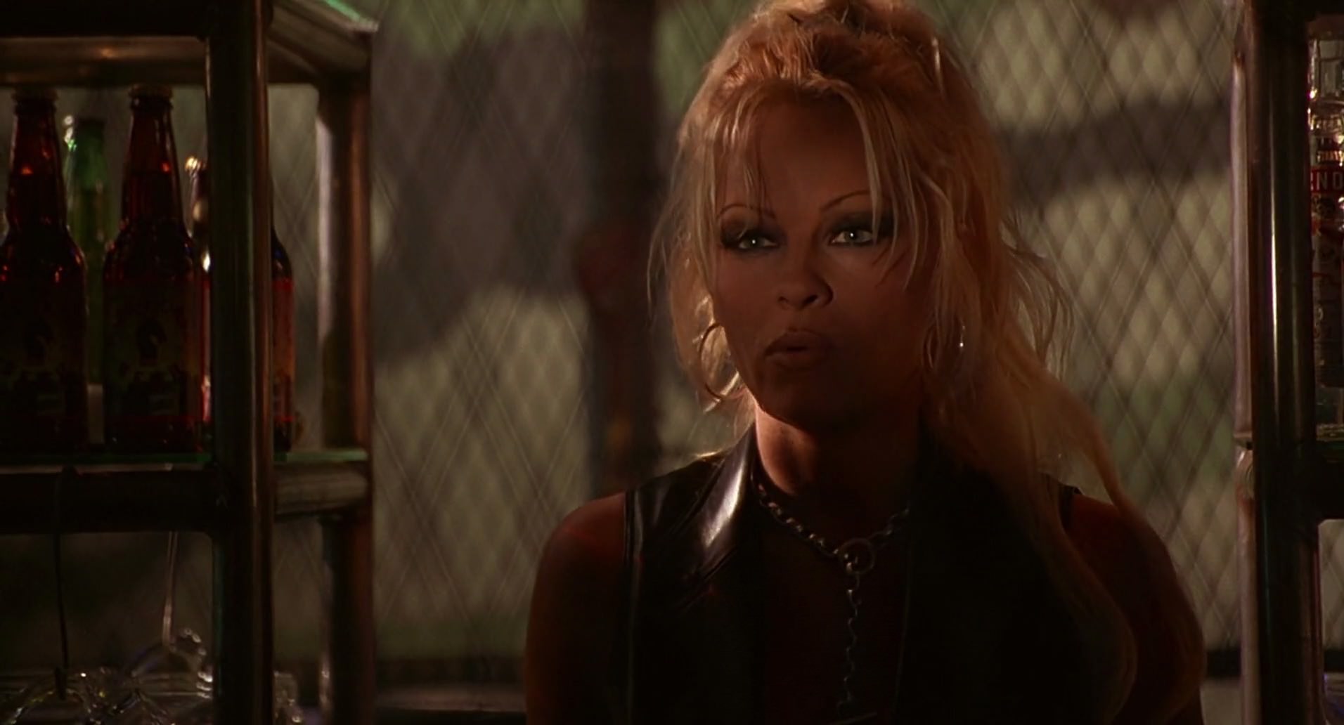 Barb Wire (1996) HD screenshot 6179