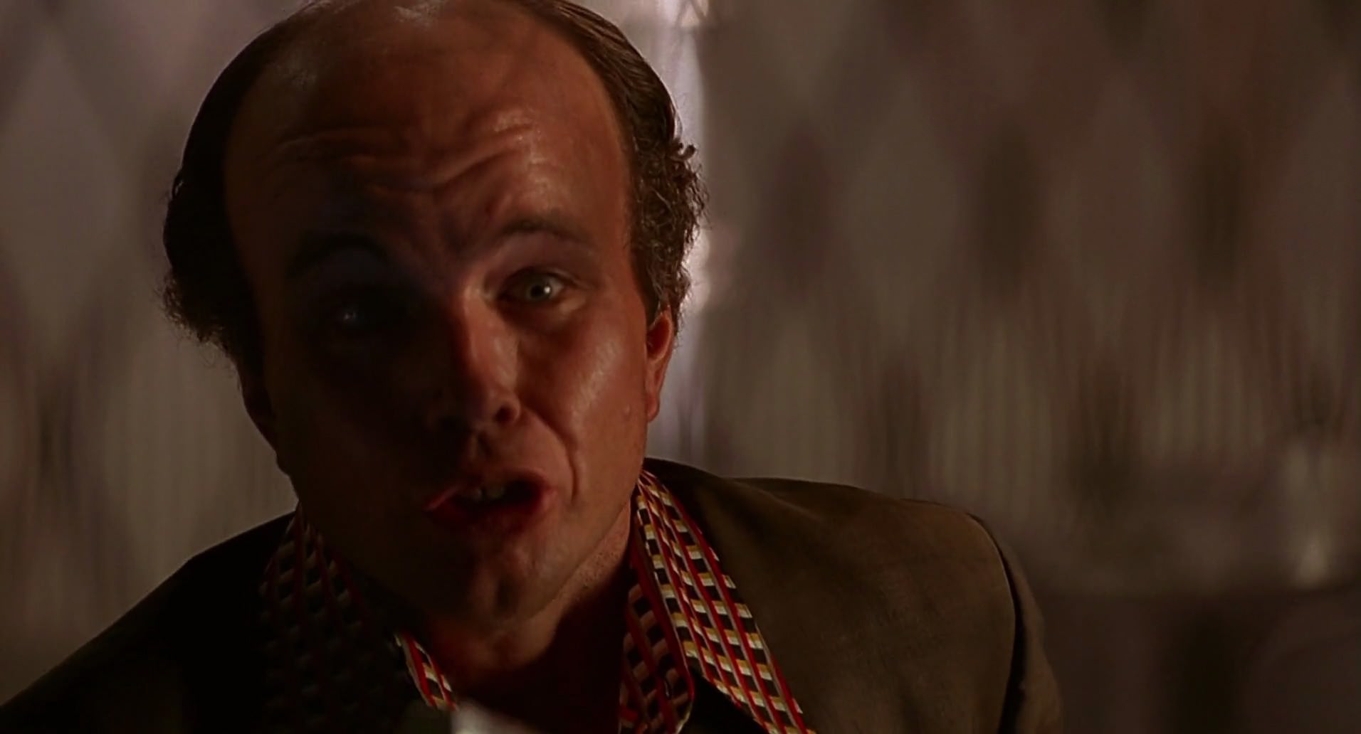 Barb Wire (1996) screencap 6192