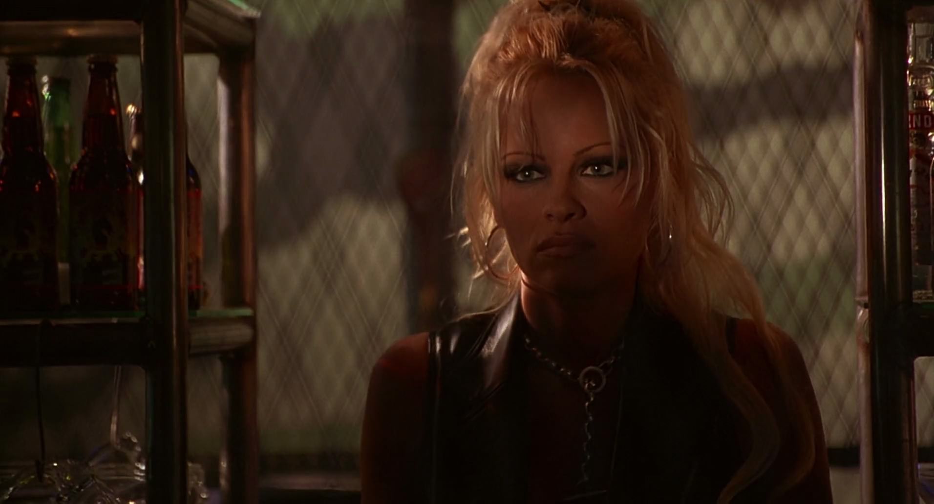 Barb Wire (1996) HD screenshot 6203