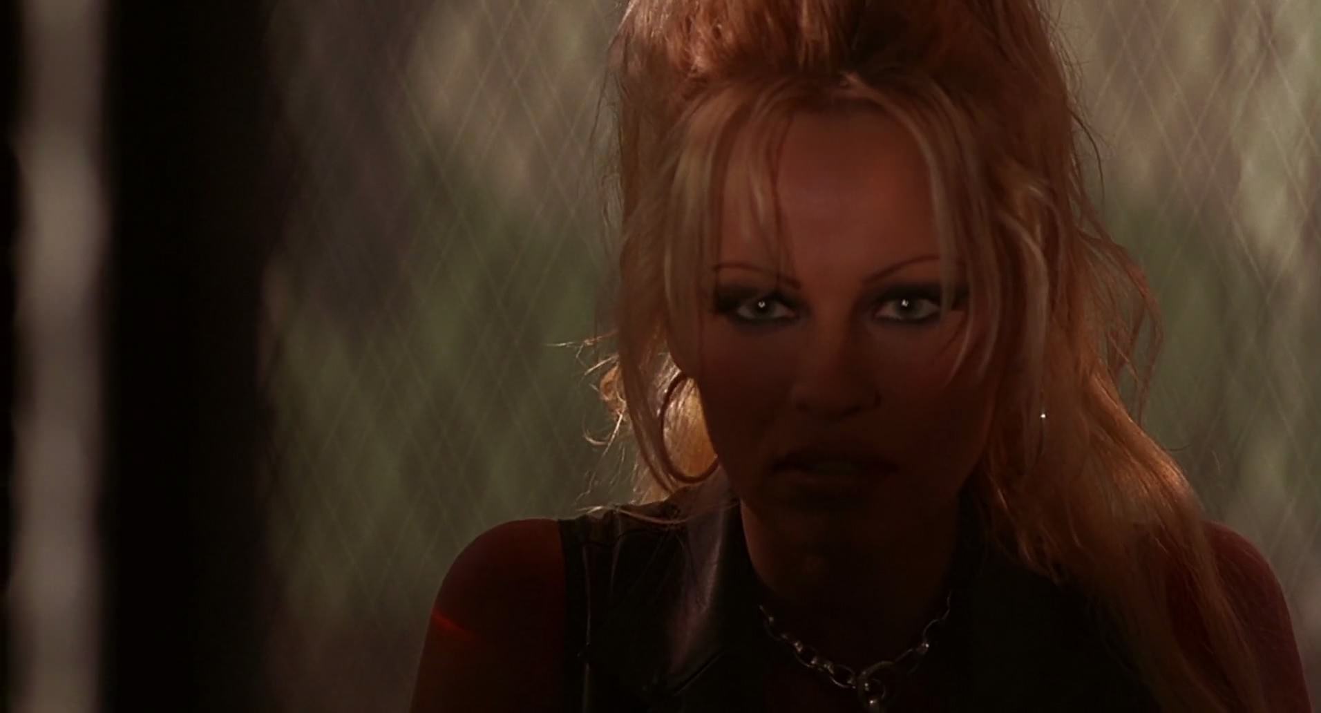 Barb Wire (1996) HD screenshot 6224