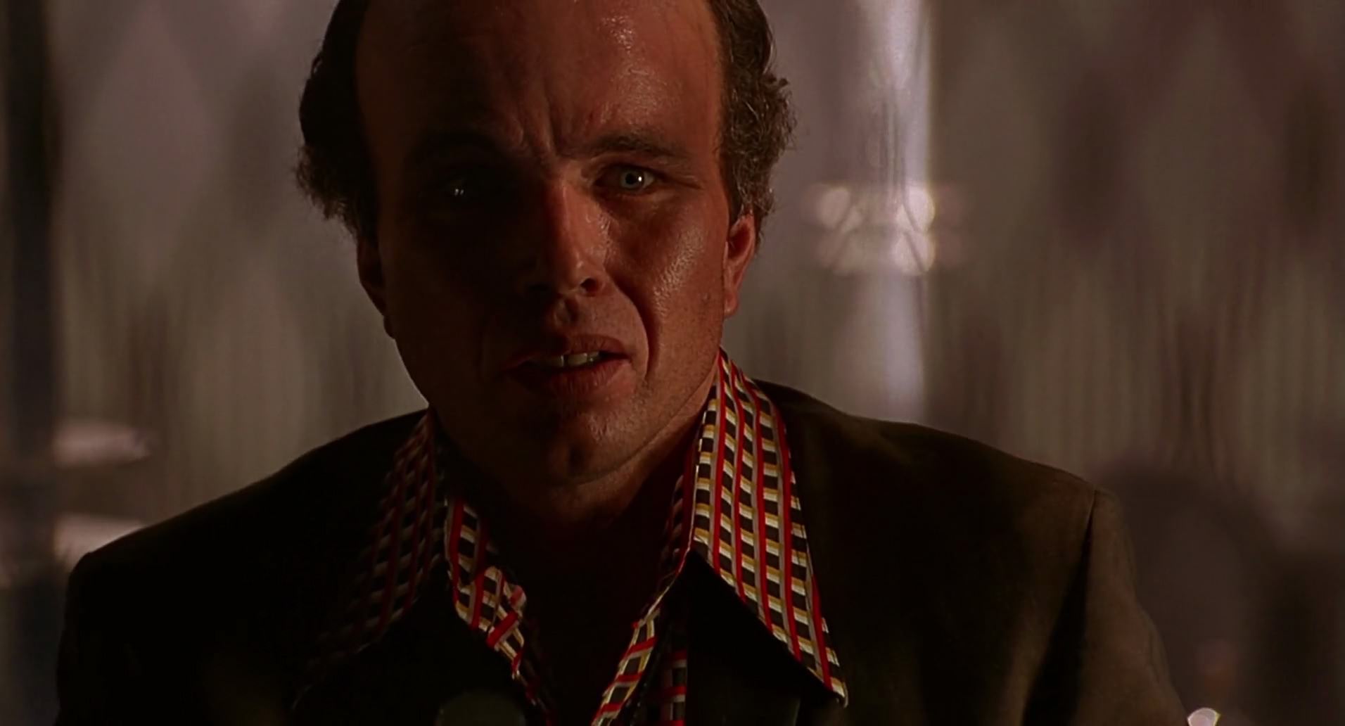 Barb Wire (1996) screencap 6228