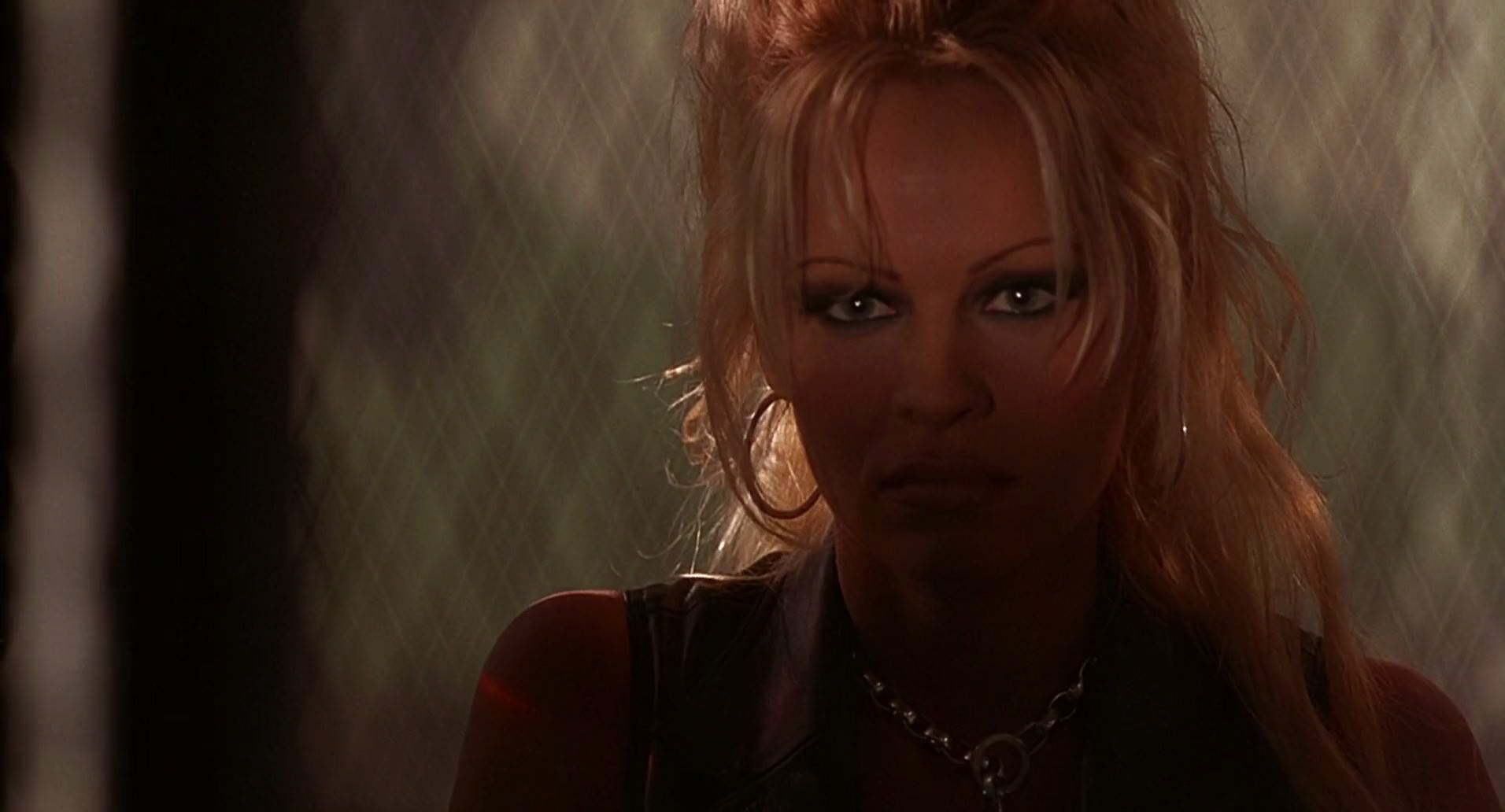 Barb Wire (1996) HD screenshot 6236