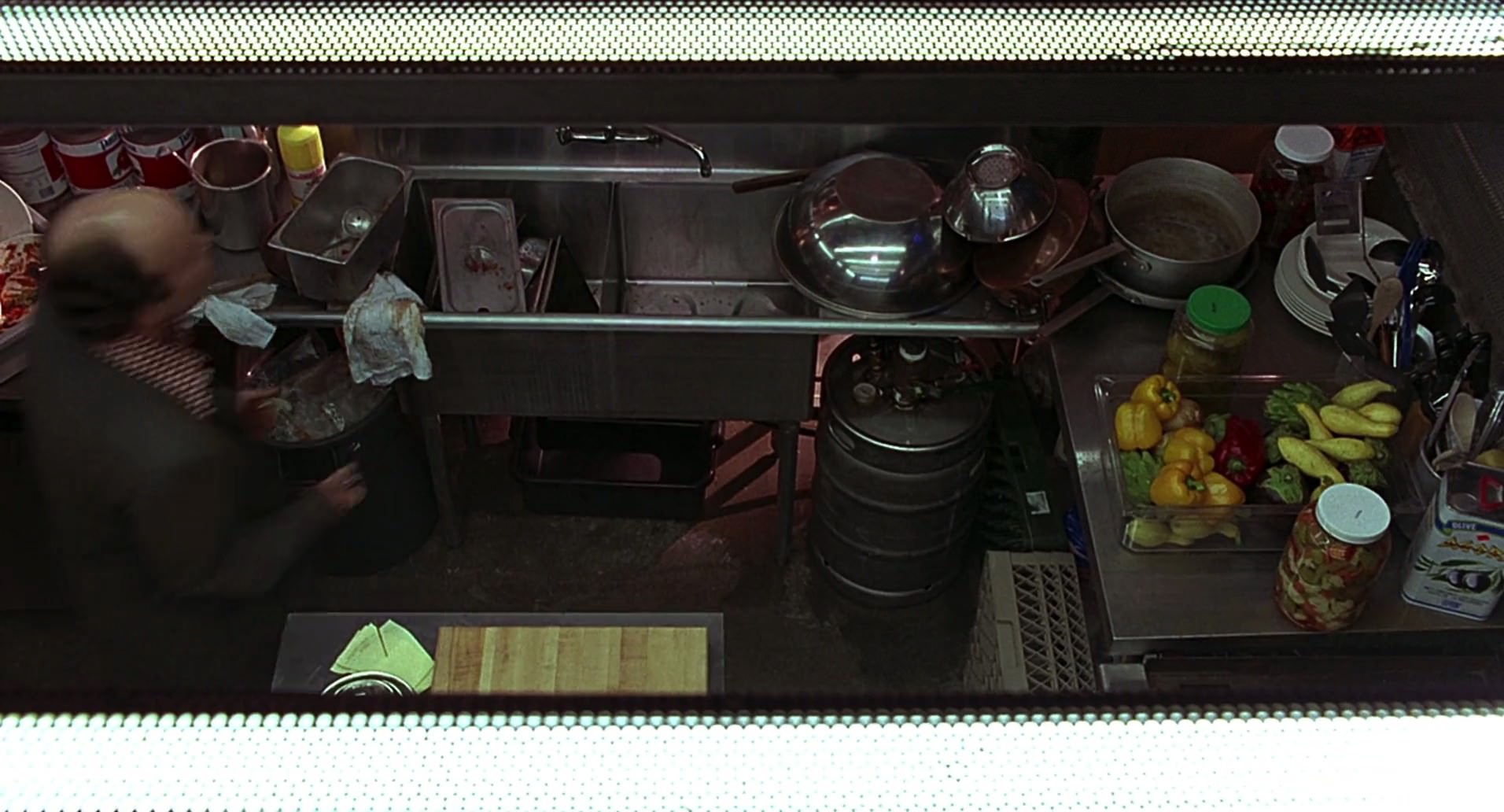Barb Wire (1996) HD screenshot 6263