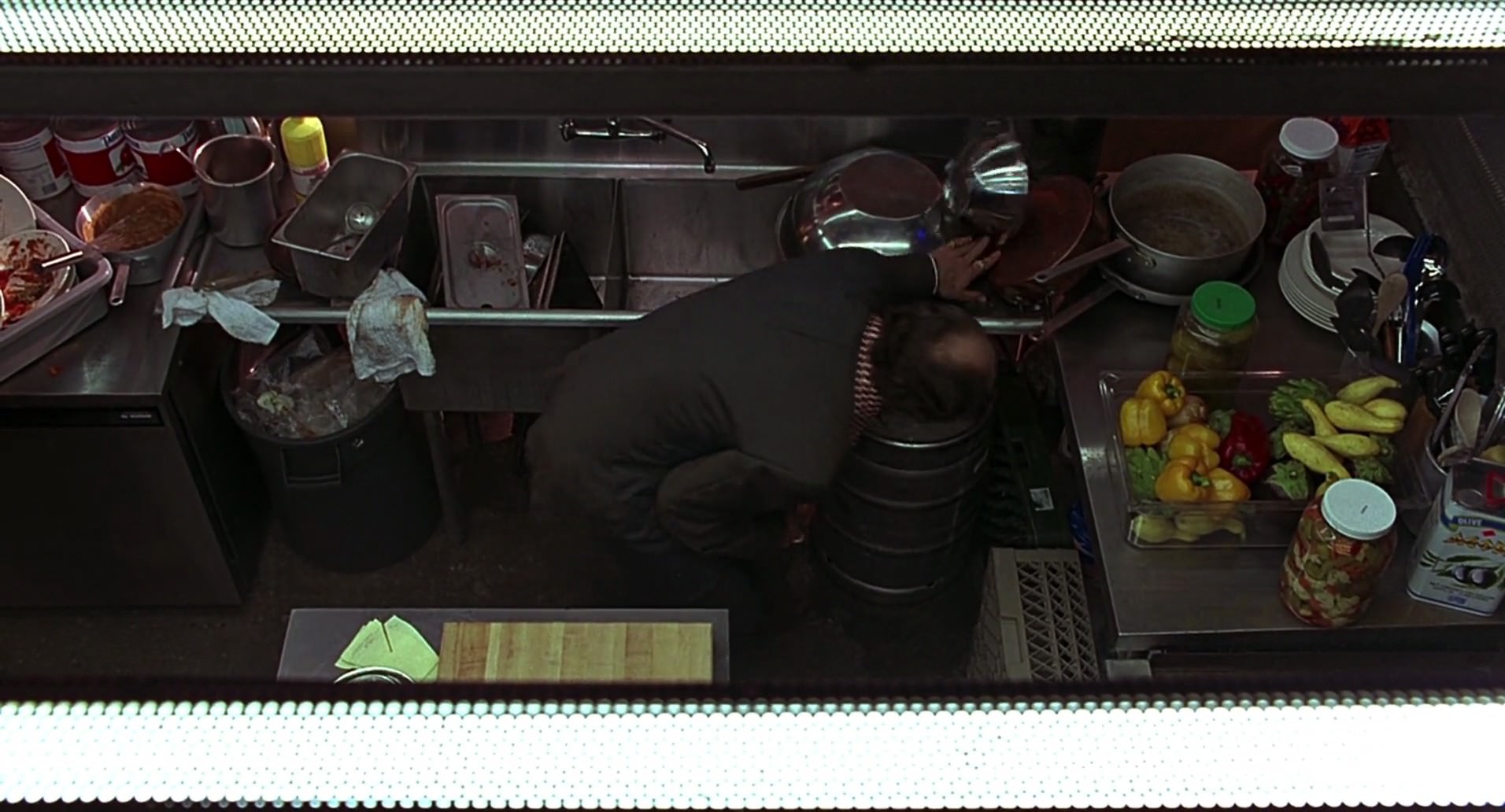 Barb Wire (1996) HD screenshot 6272