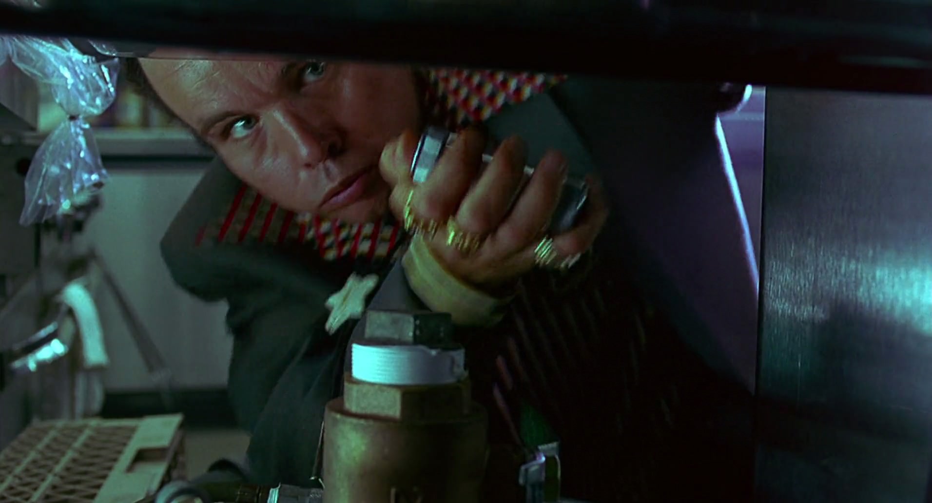 Barb Wire (1996) screencap 6282