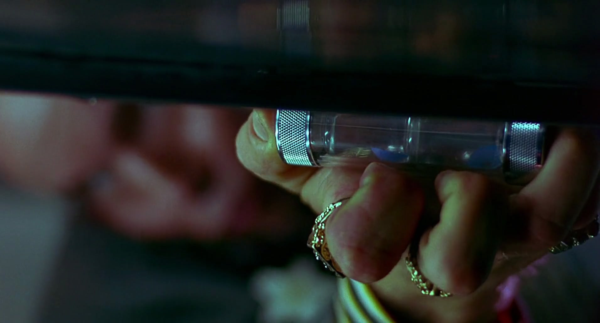 Barb Wire (1996) HD screenshot 6284