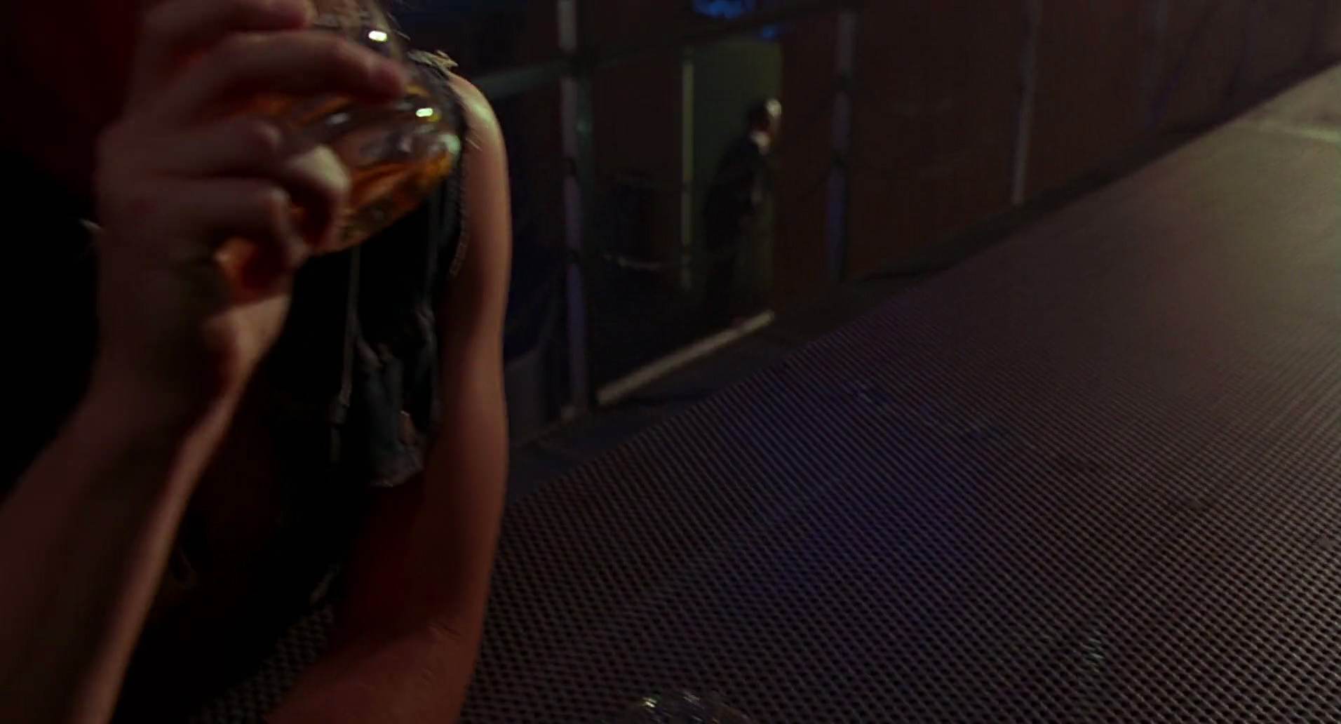 Barb Wire (1996) screencap 6297