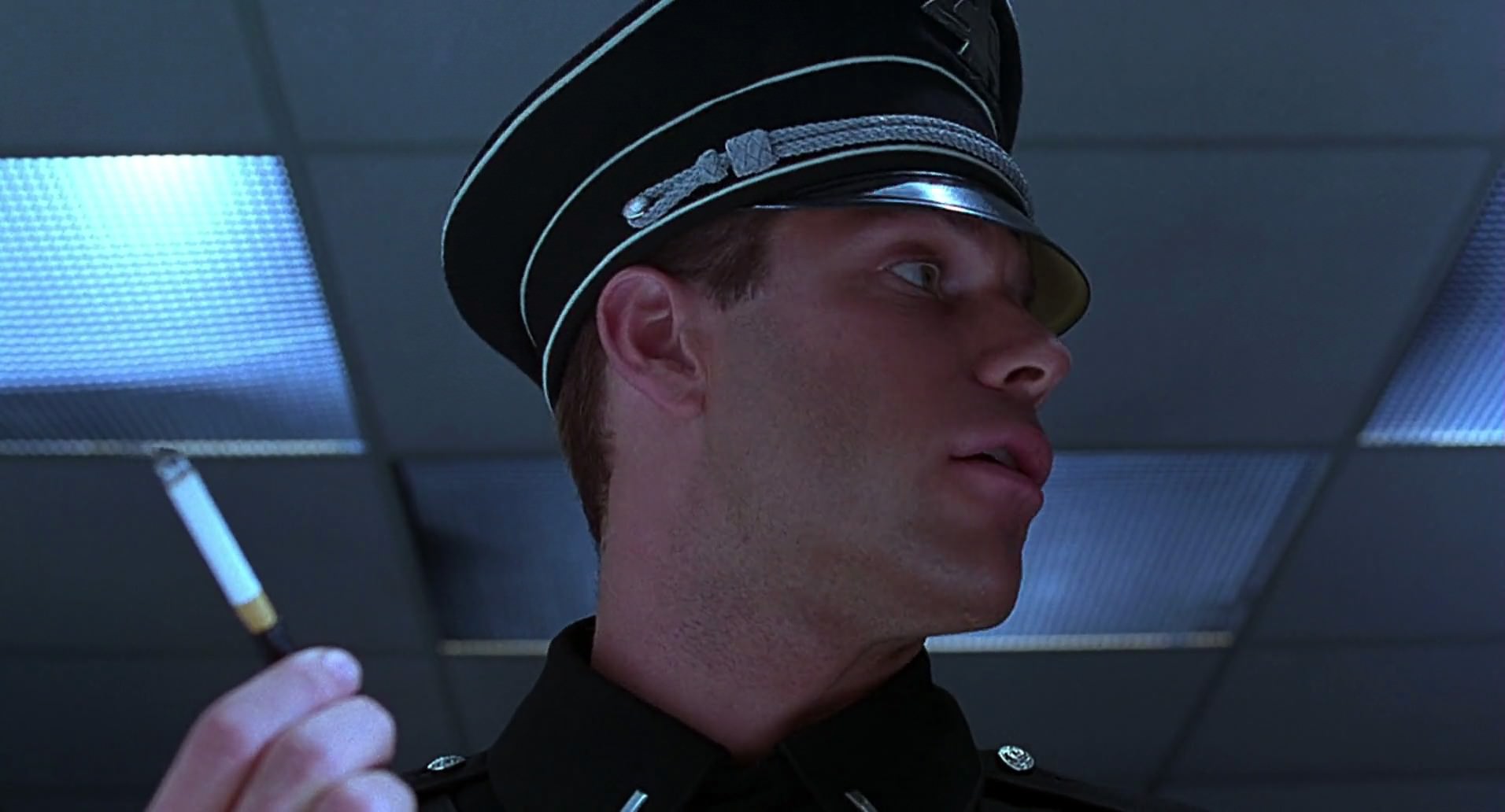 Barb Wire (1996) HD screenshot 6329