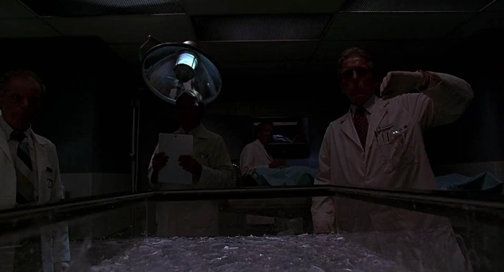 Barb Wire (1996) screencap 6363