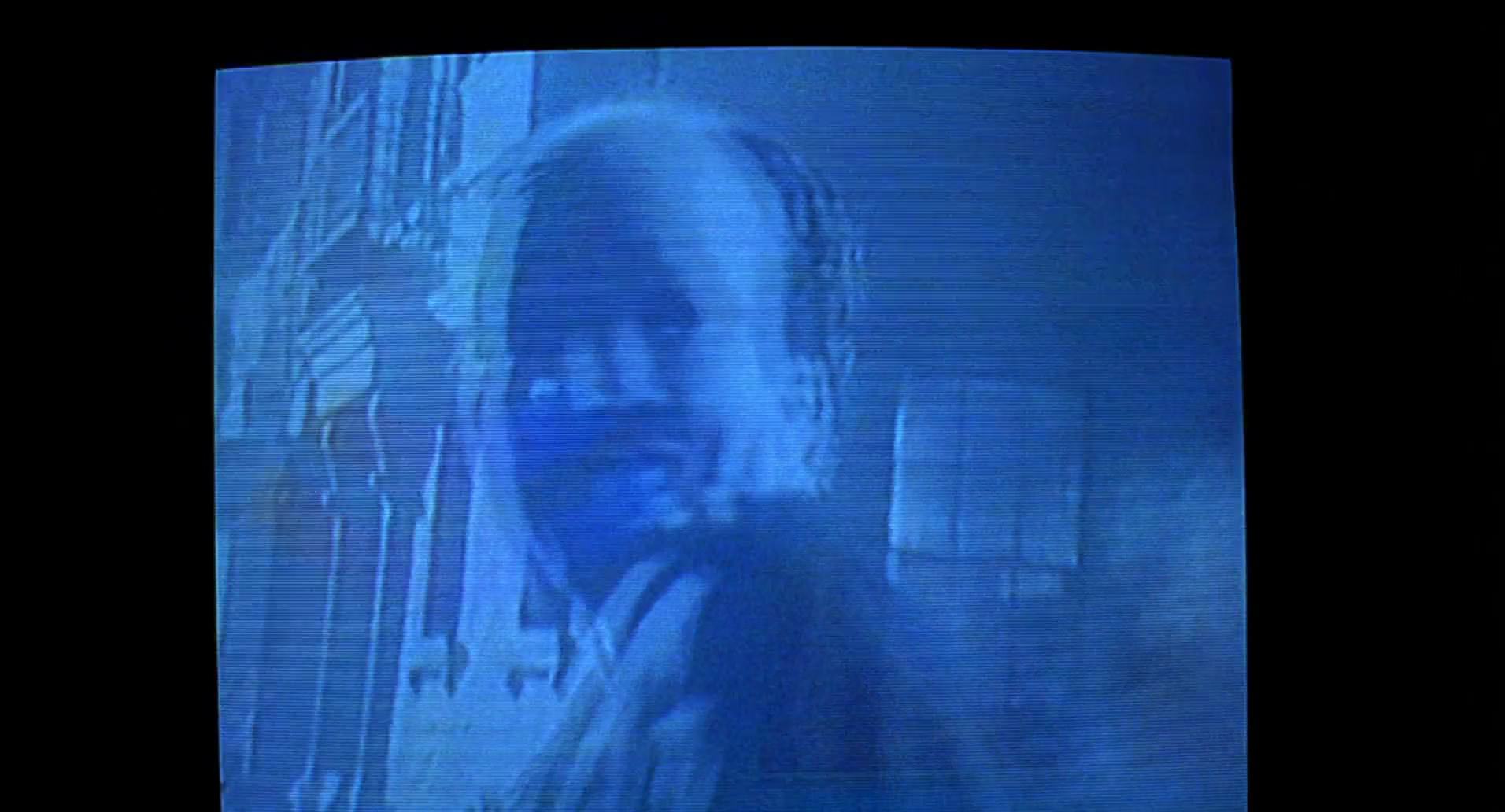 Barb Wire (1996) screencap 6369
