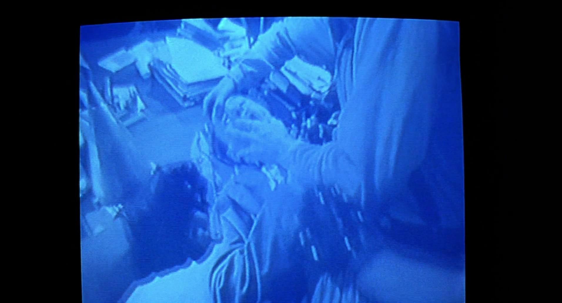 Barb Wire (1996) HD screenshot 6392