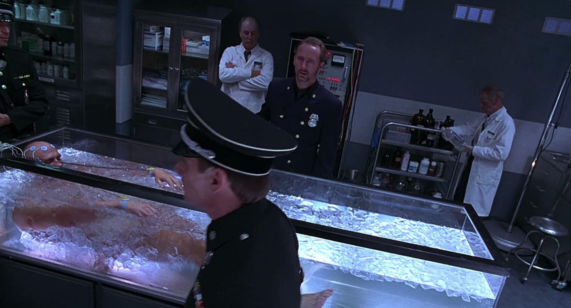 Barb Wire (1996) HD screenshot 6431