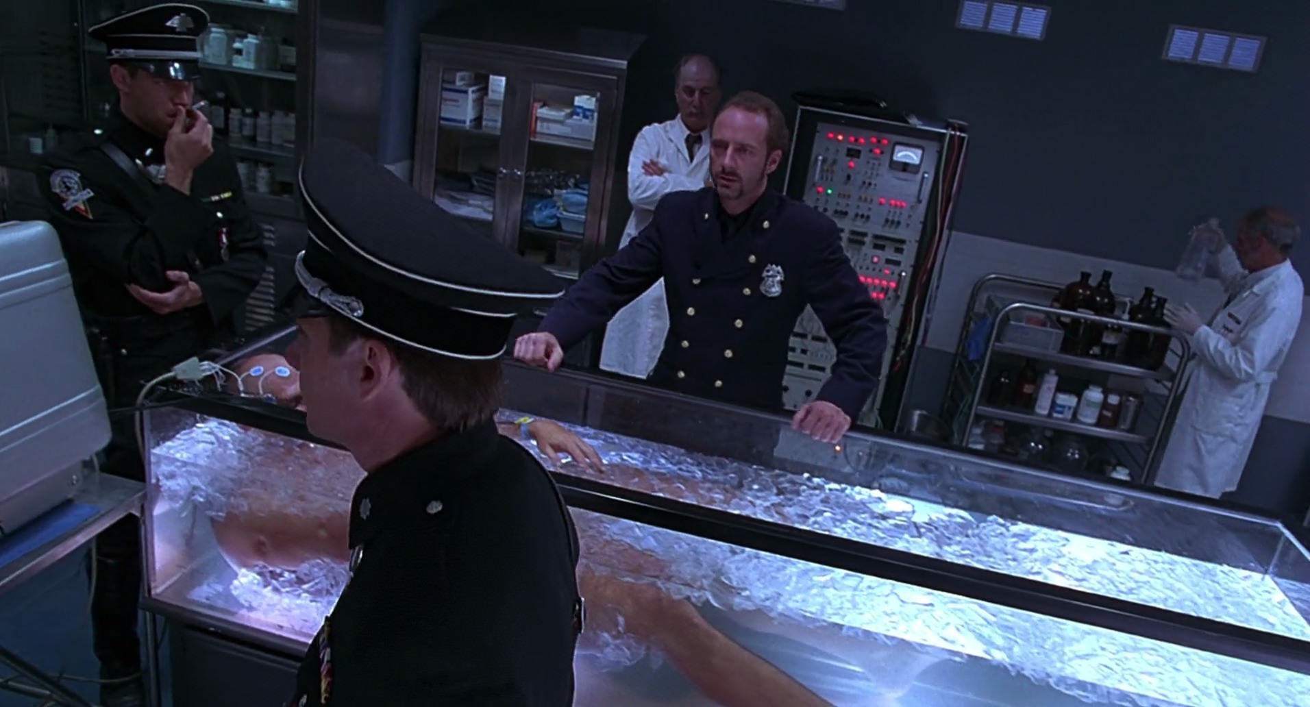 Barb Wire (1996) HD screenshot 6434