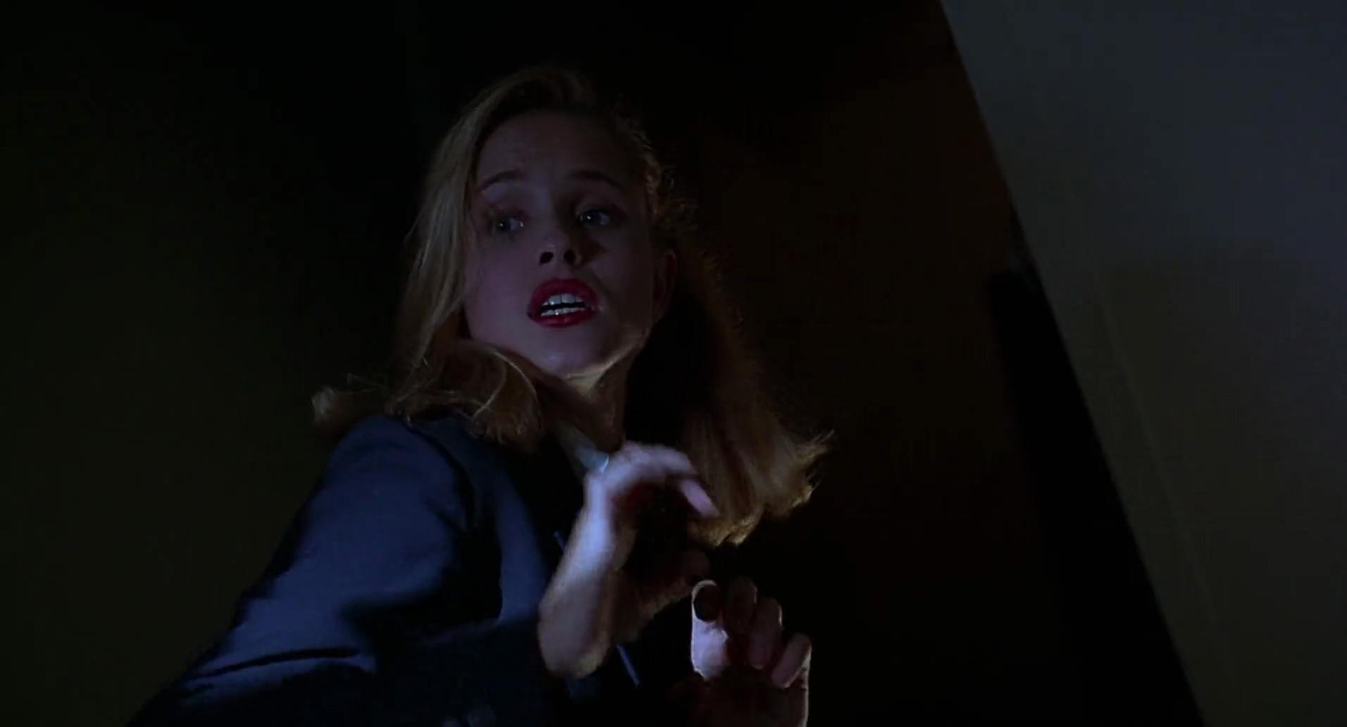 Barb Wire (1996) screencap 651