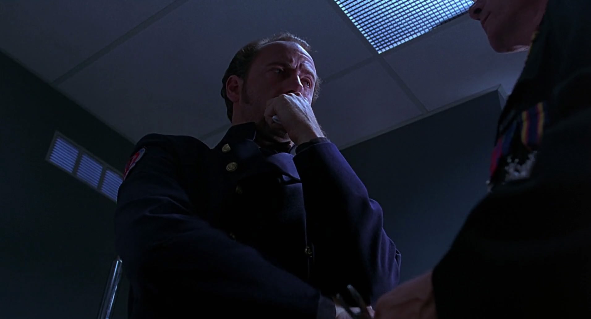 Barb Wire (1996) HD screenshot 6521