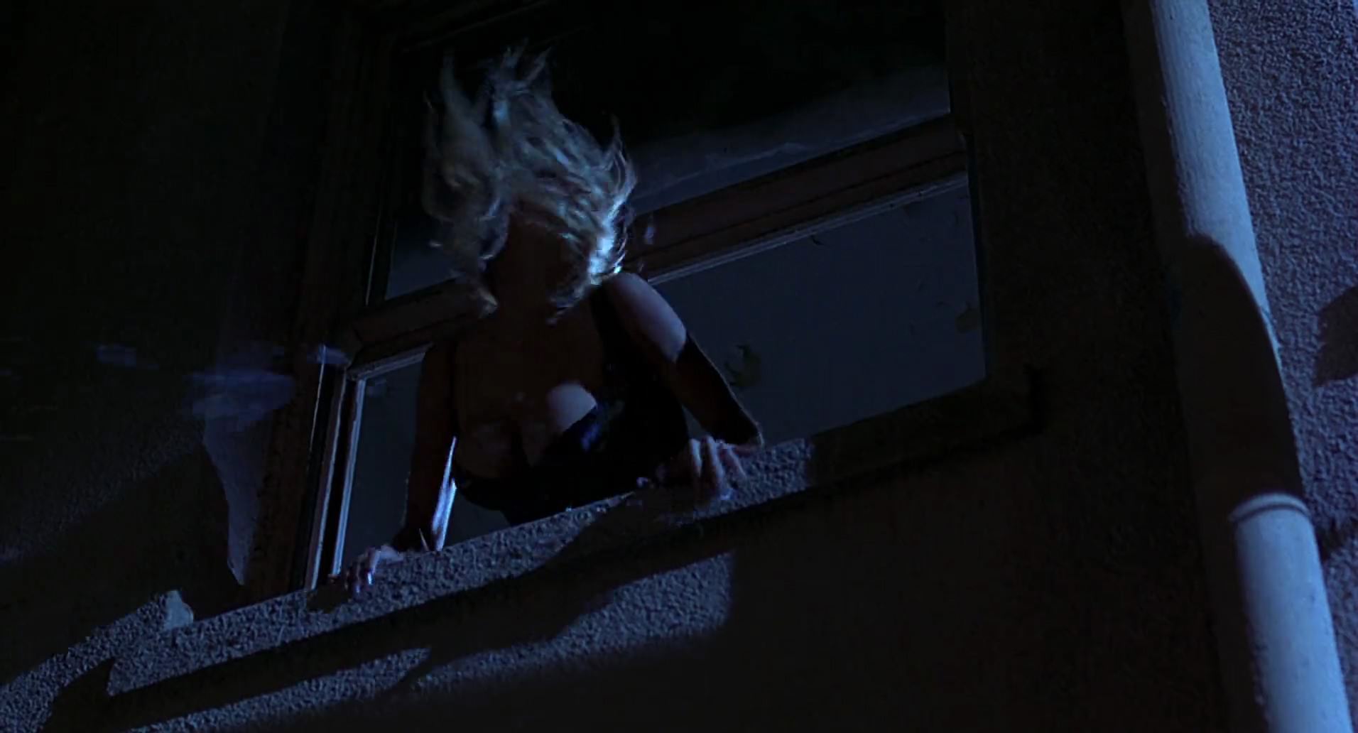Barb Wire (1996) HD screenshot 656