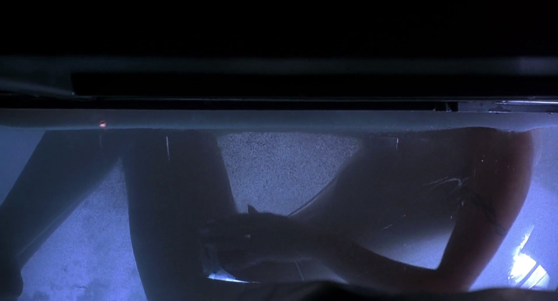 Barb Wire (1996) HD screenshot 6572