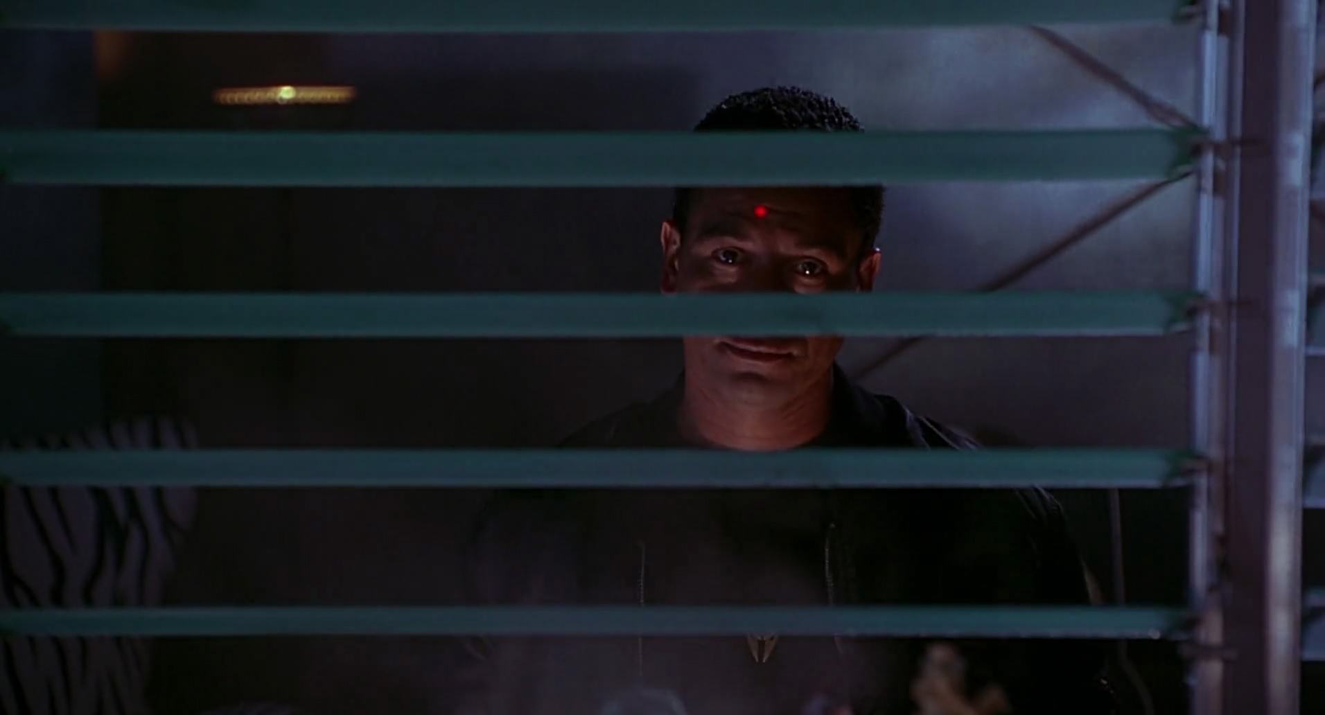 Barb Wire (1996) HD screenshot 6644