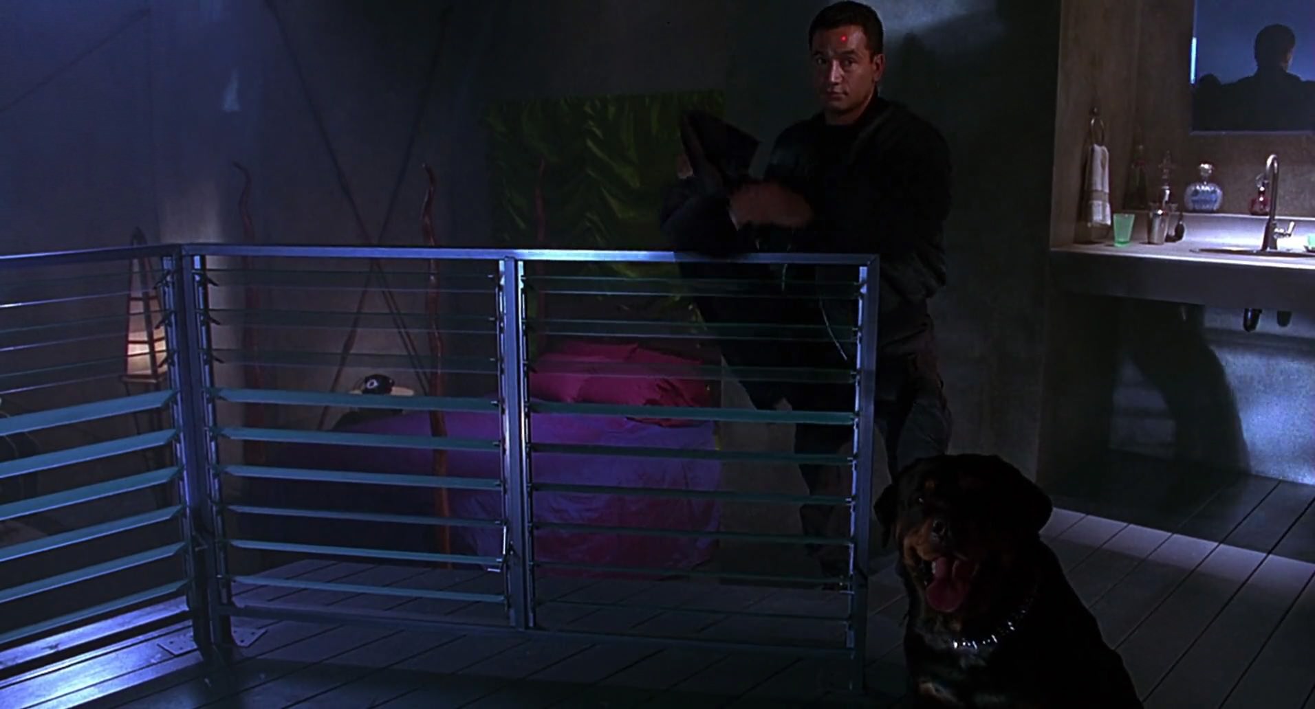 Barb Wire (1996) screencap 6678