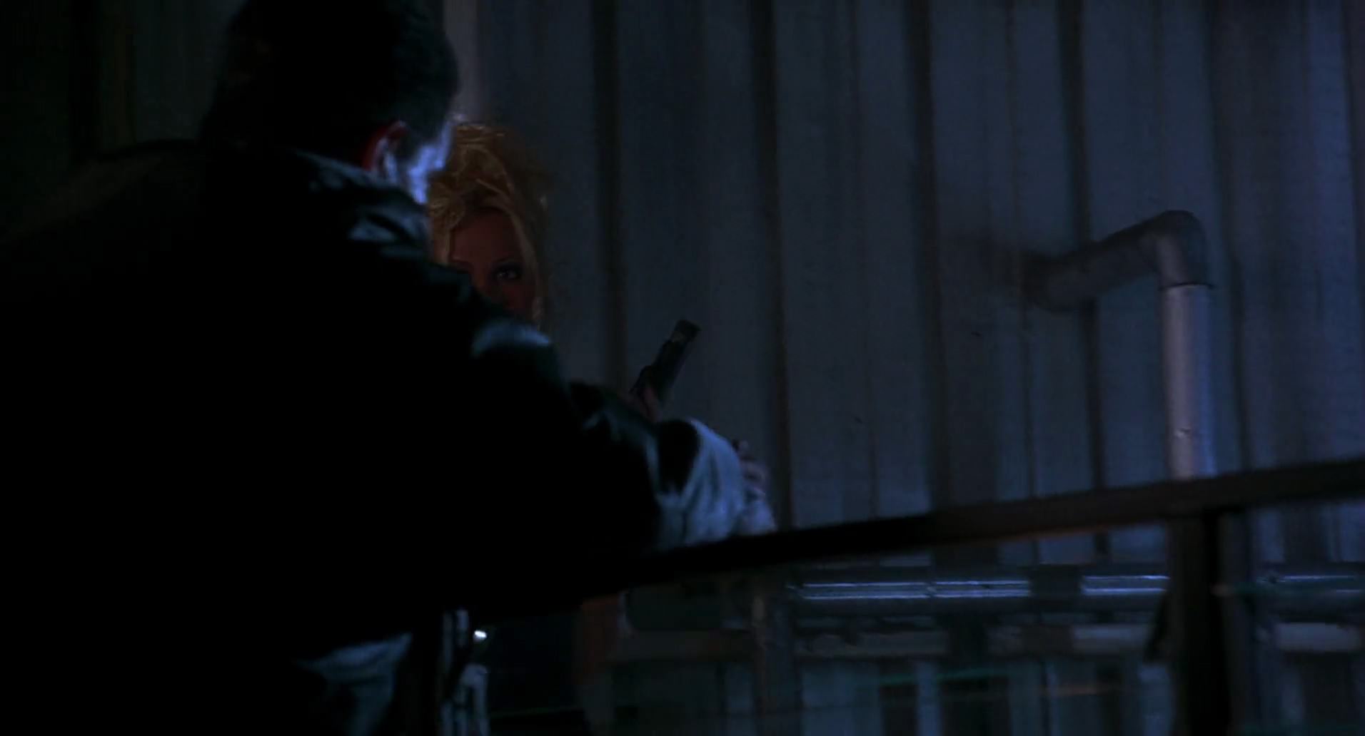 Barb Wire (1996) HD screenshot 6692