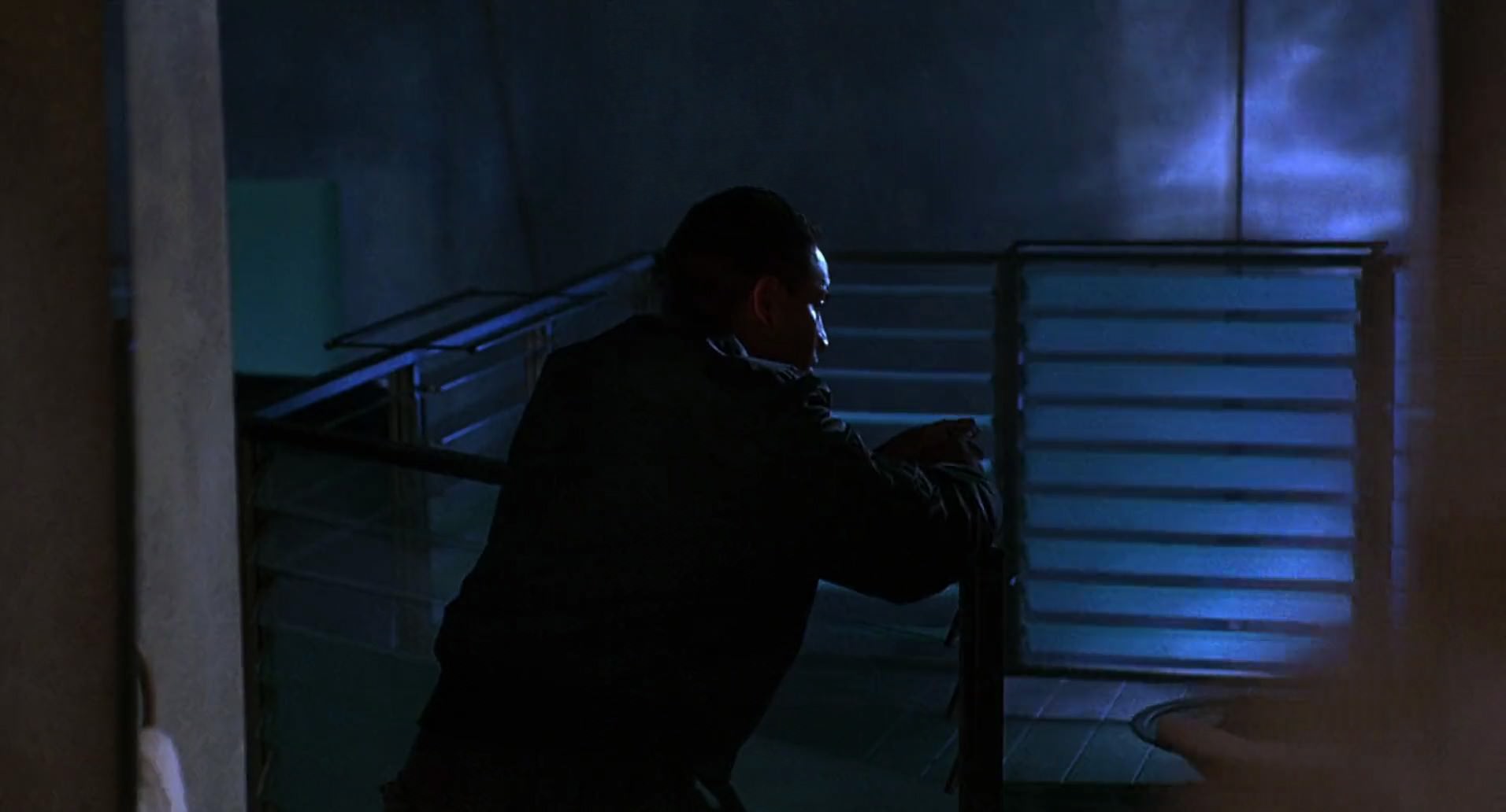 Barb Wire (1996) screencap 6693