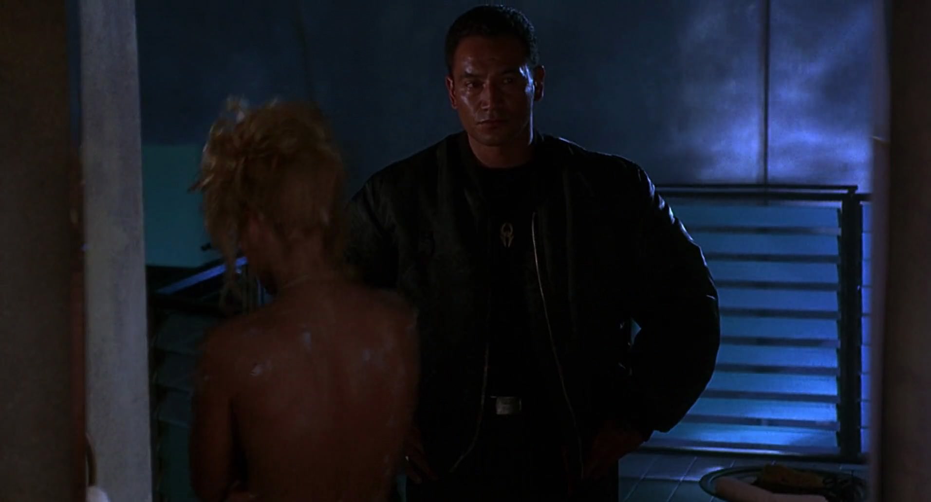 Barb Wire (1996) HD screenshot 6731